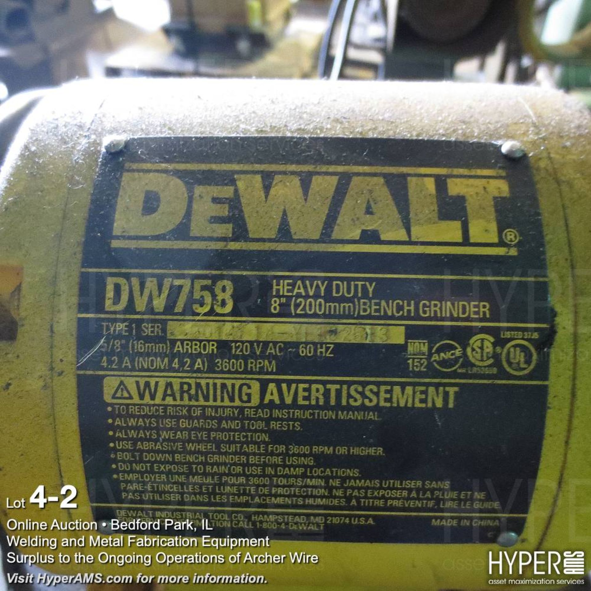 DeWalt 8" DW758 double end bench grinder on pedestal - Image 2 of 3