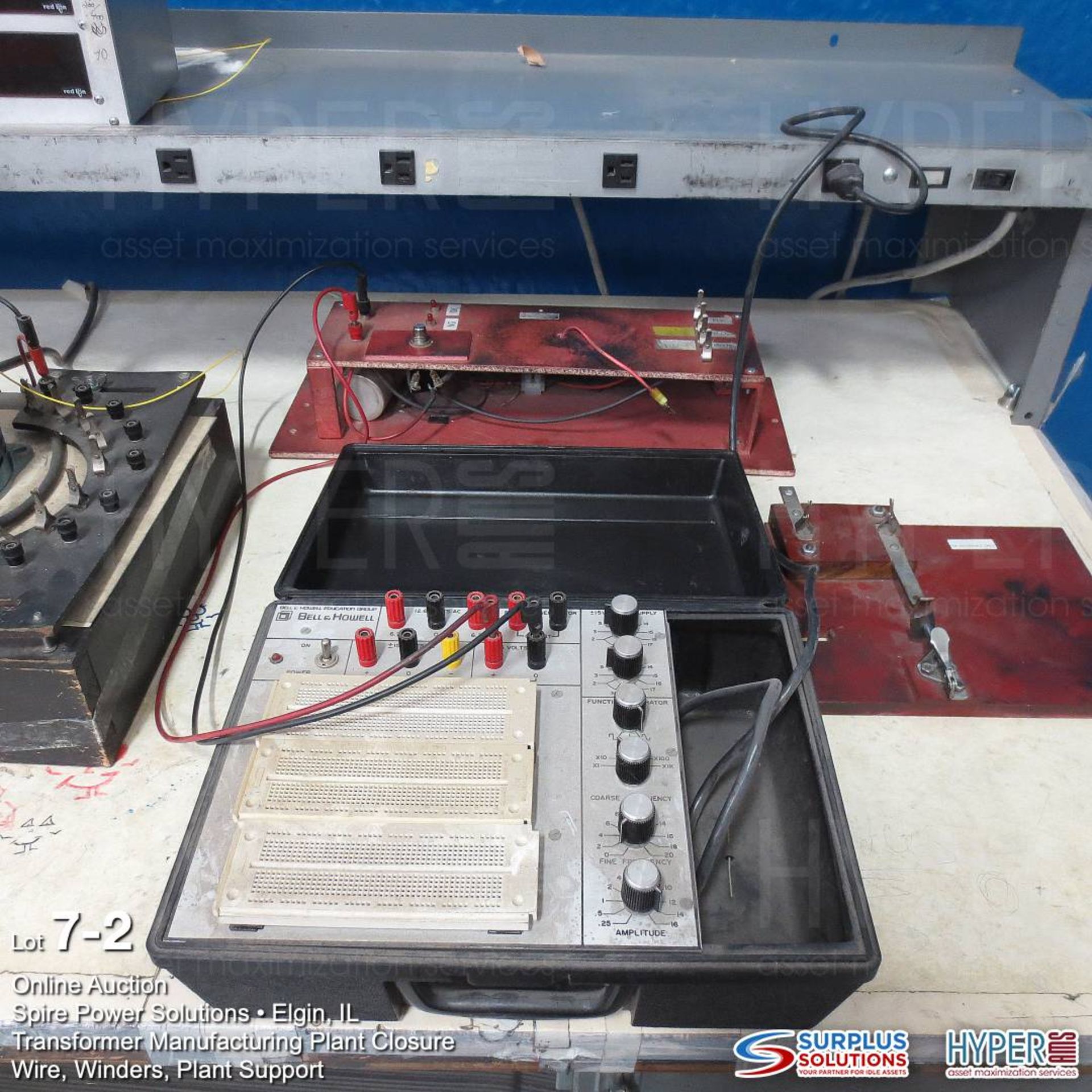 Transformer test bench with bench Bell & Howell console 8 Variable autotransformer and test set up - Image 2 of 5