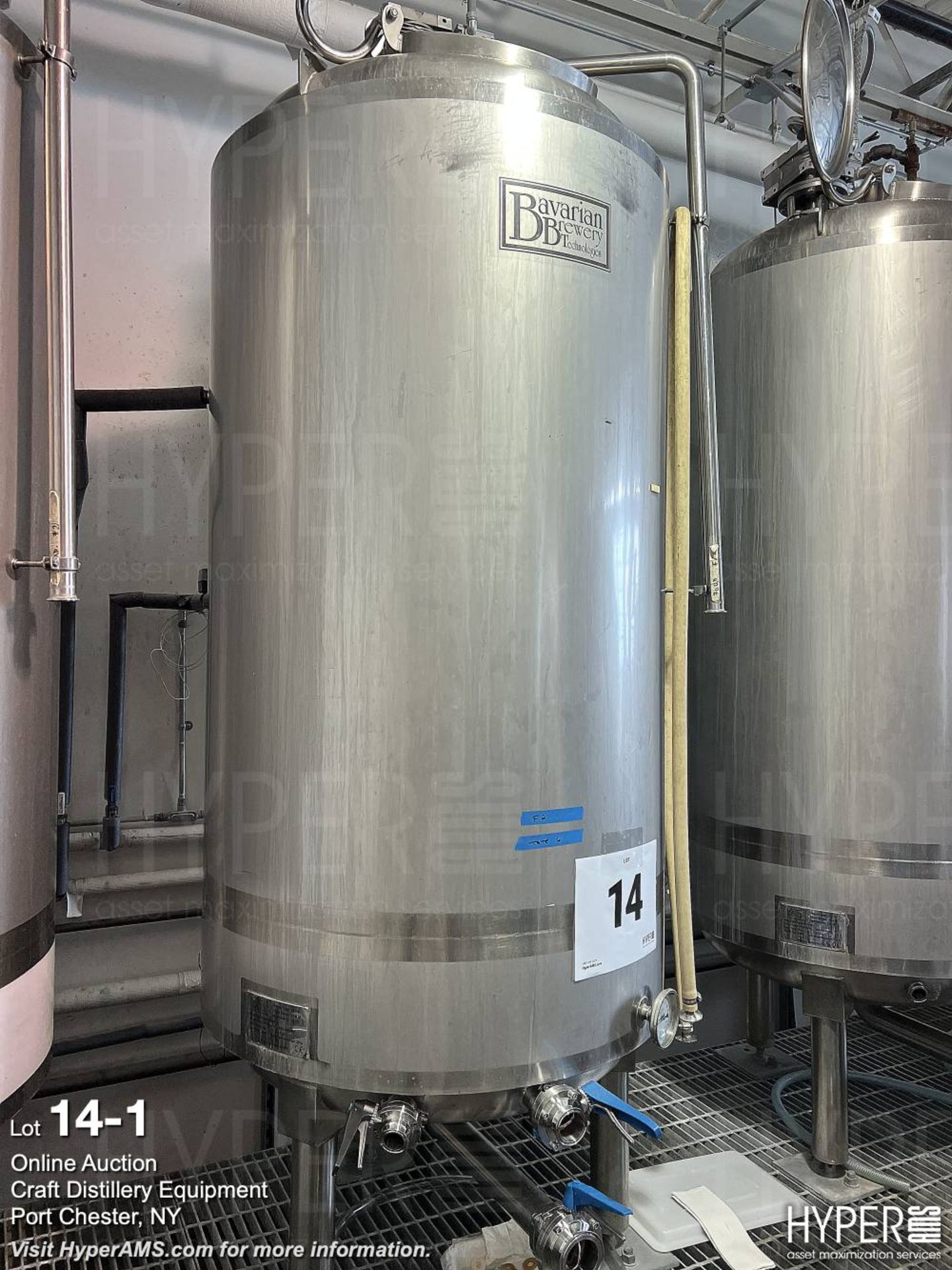 BBT 1000 litre tank with agitator, jacketed tank, vessel DF-10, gross volume 12.6 HL