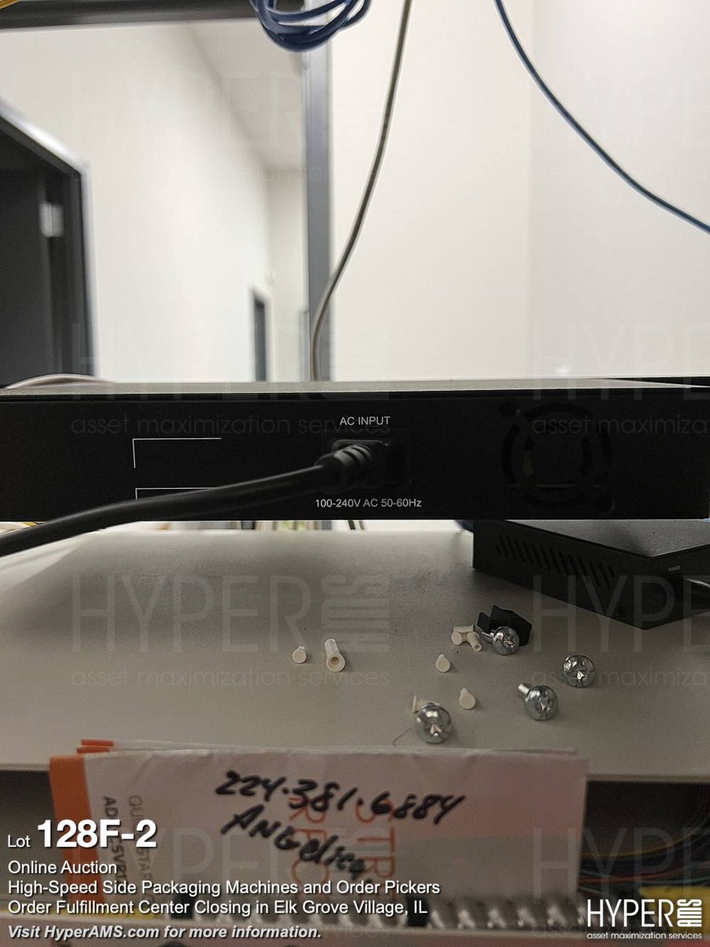 Shenzhen 8-port Gigabit PoE switch + 2-port Gigabit uplink - Image 2 of 2