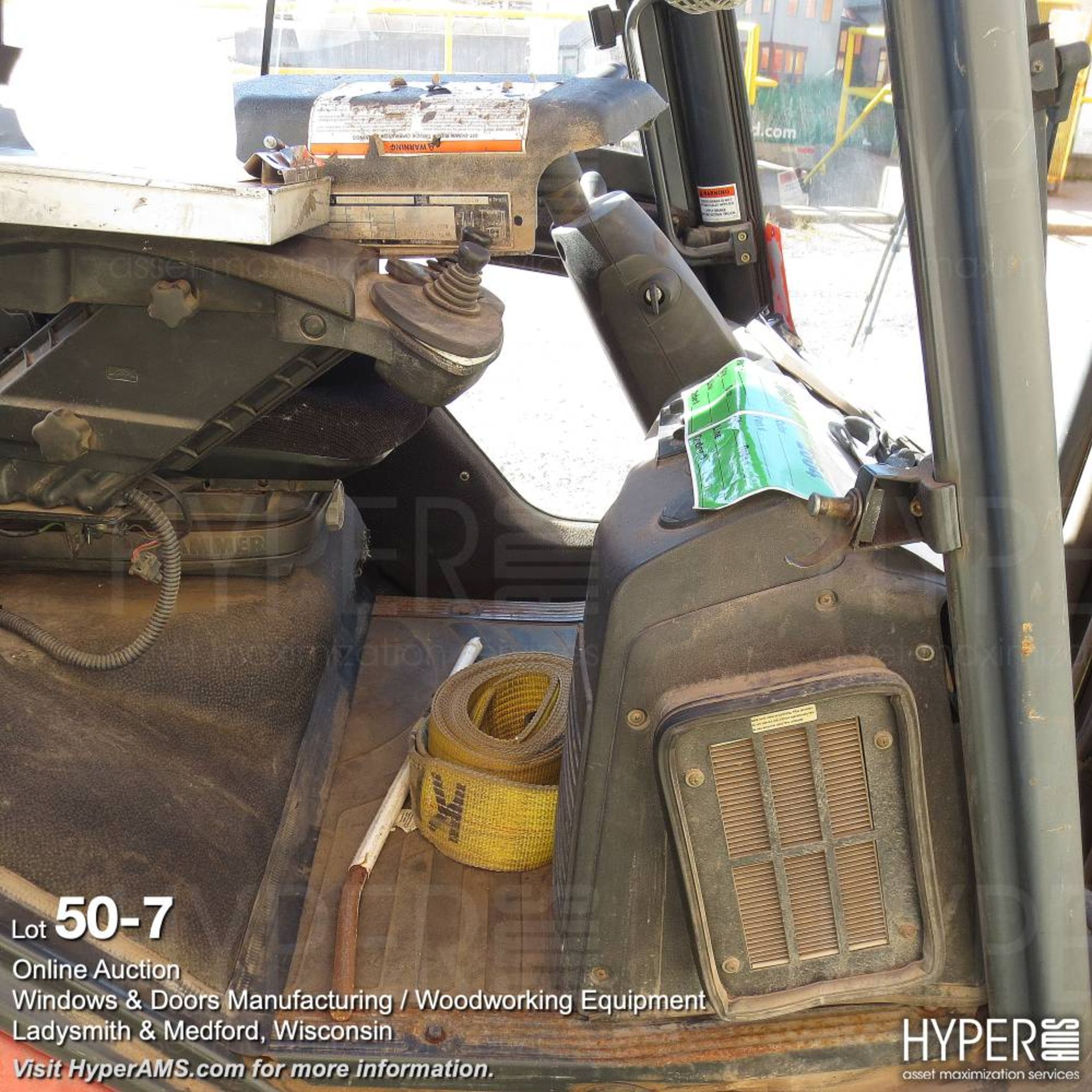 Linde H30D 6000lb cap. diesel fork truck - Image 7 of 19