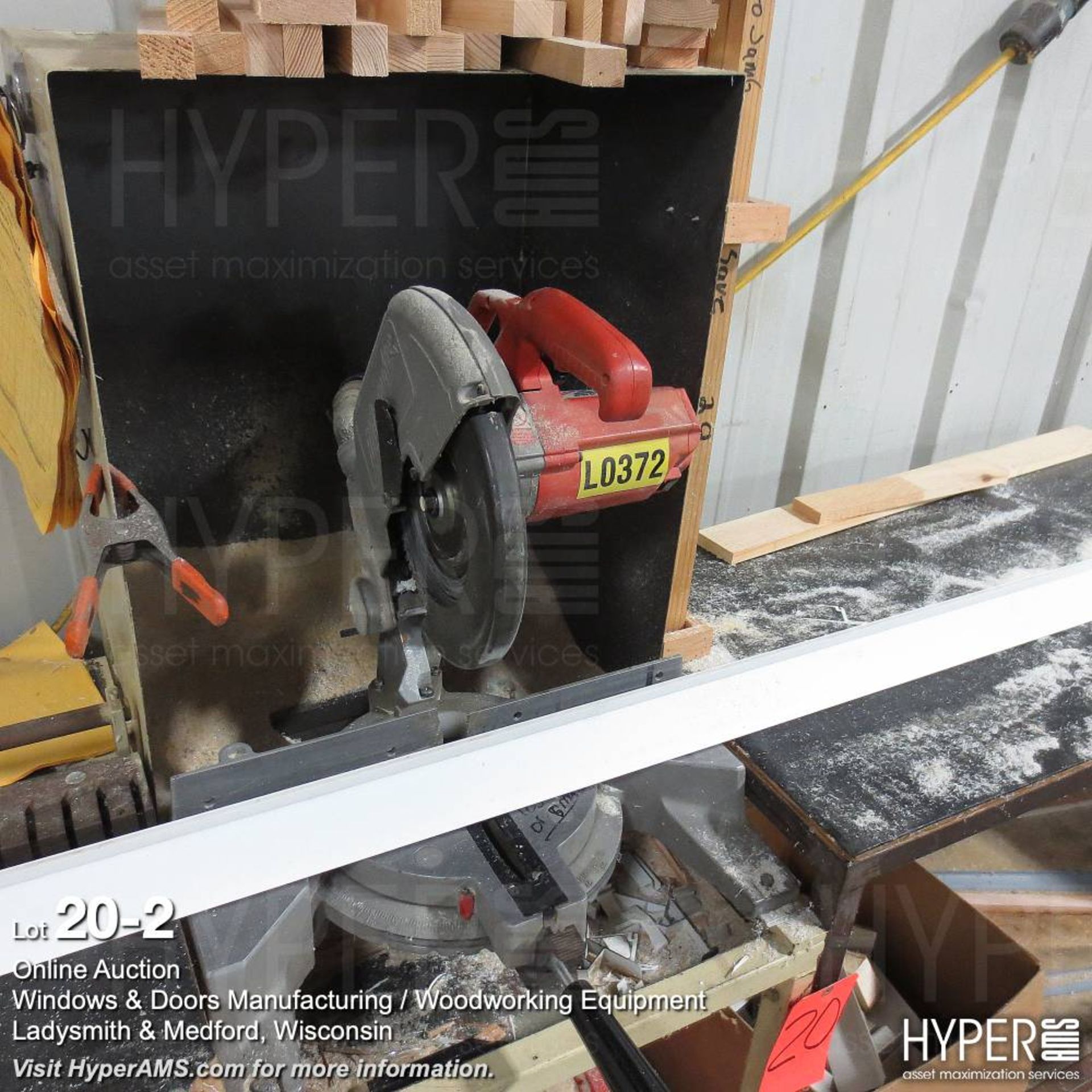 Milwaukee 10" magnum miter saw and table - Image 2 of 7