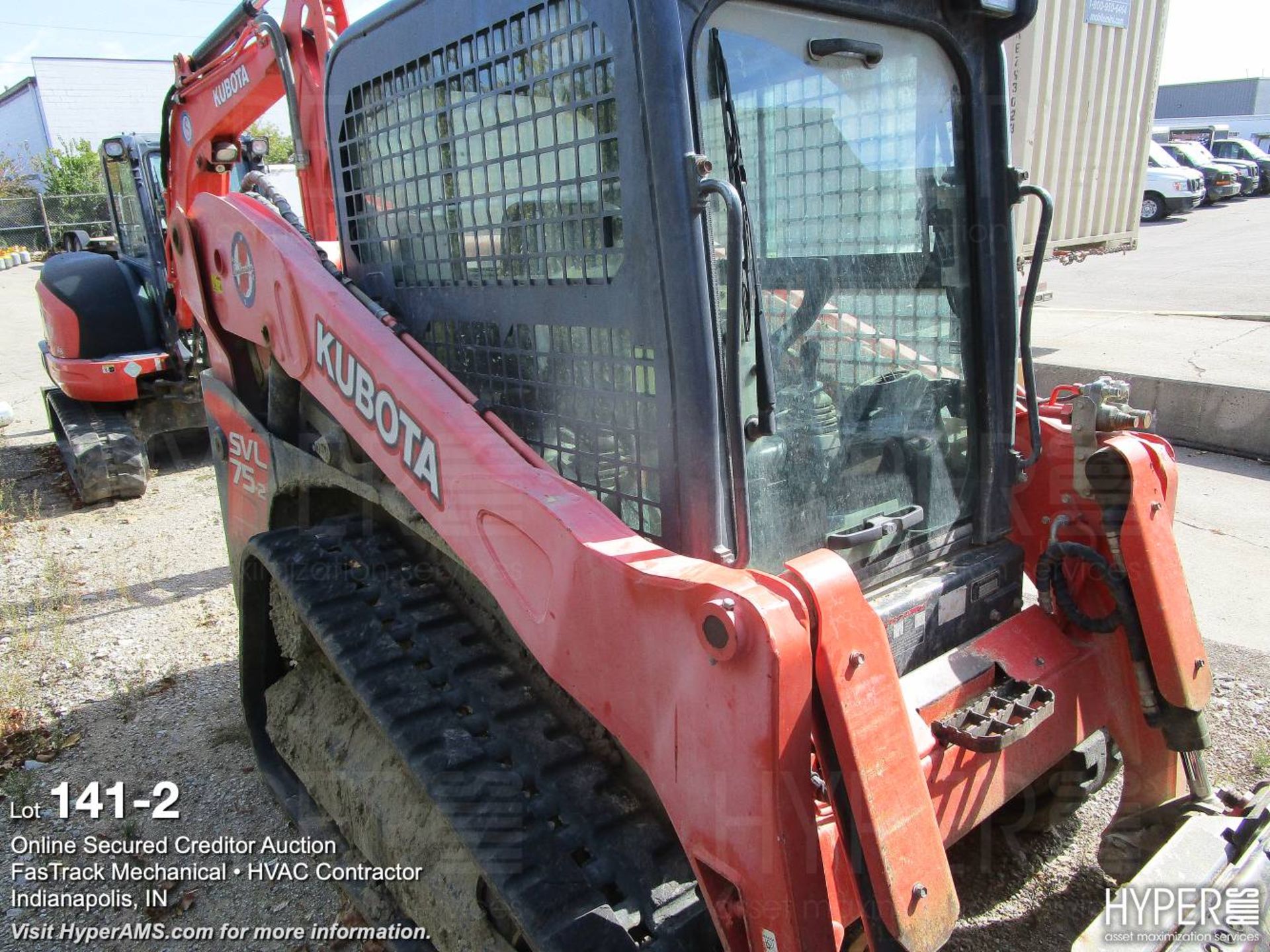 Kubota SVL75-2 skid steer - Image 2 of 10