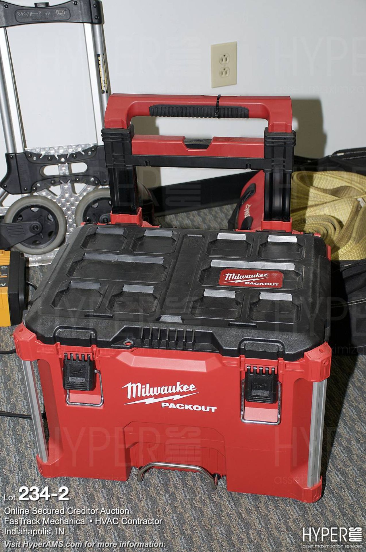 Milwaukee Packout tool box w/tools