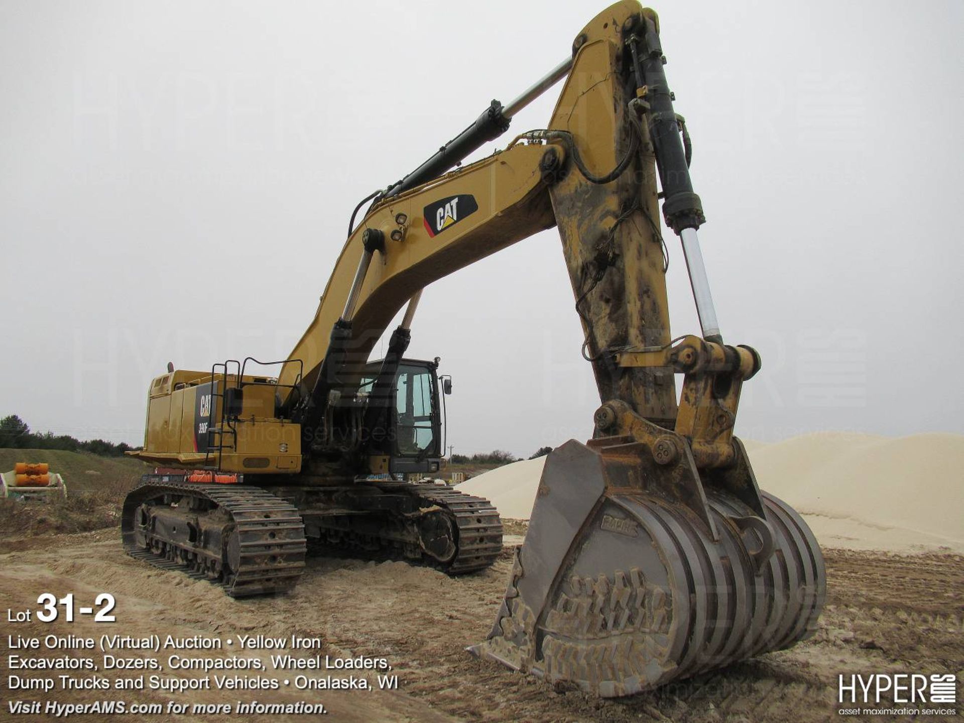 2016 Caterpillar 390F L Excavator - Image 2 of 32