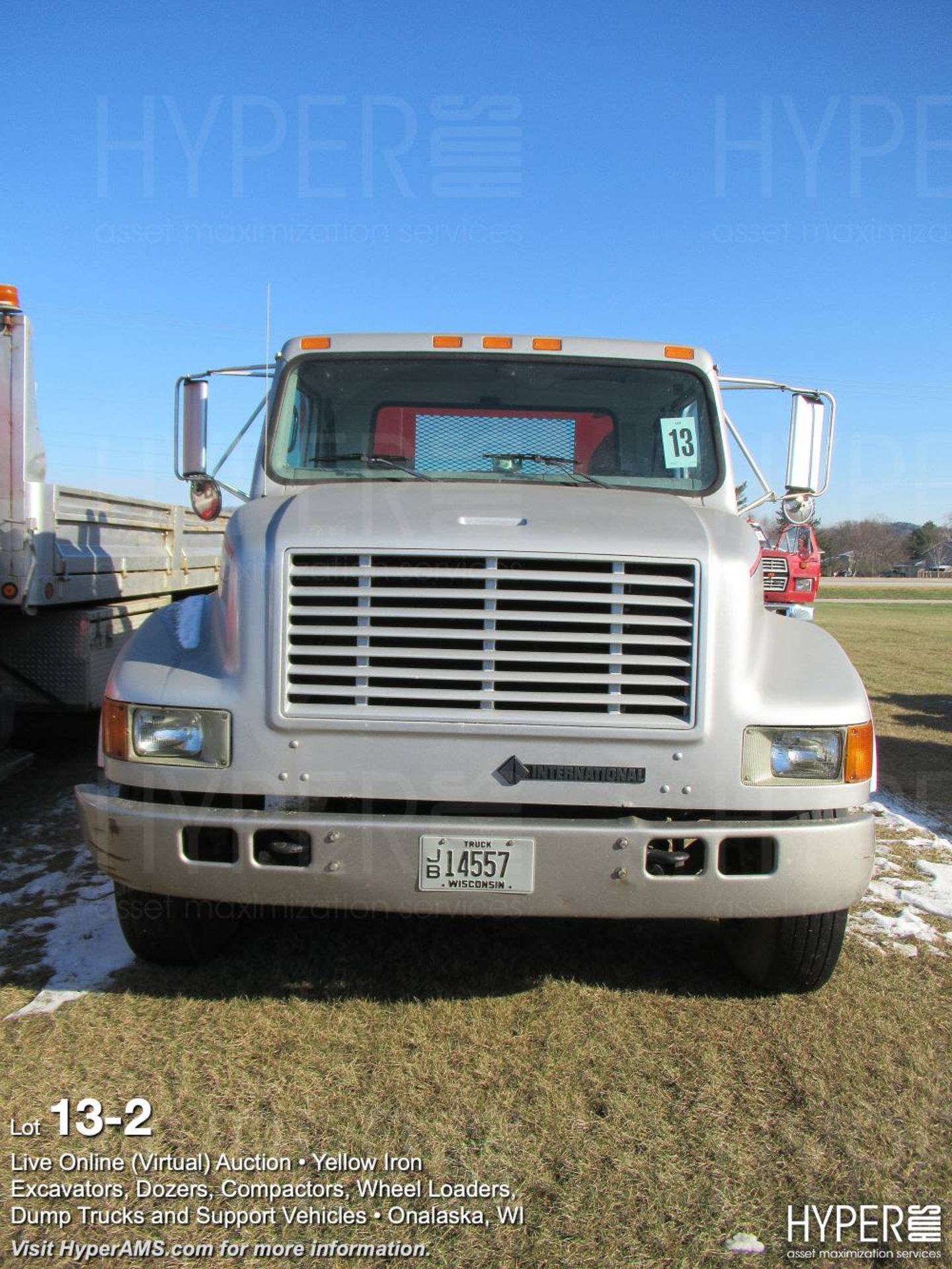 1999 International 4700 Dump Truck - Image 2 of 11