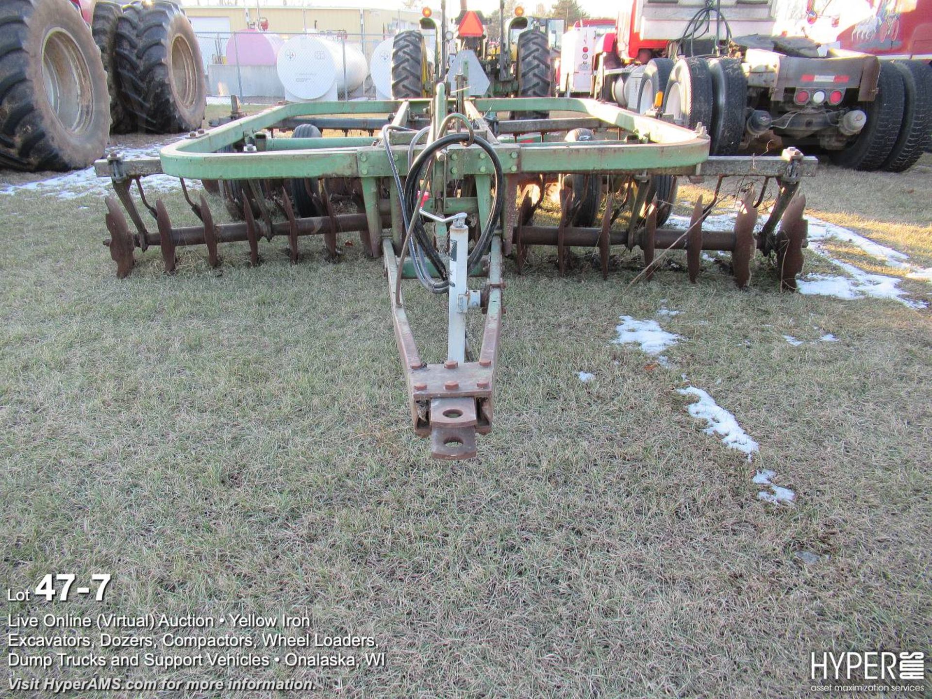 John Deere TO215 pull-type disk - Image 7 of 8