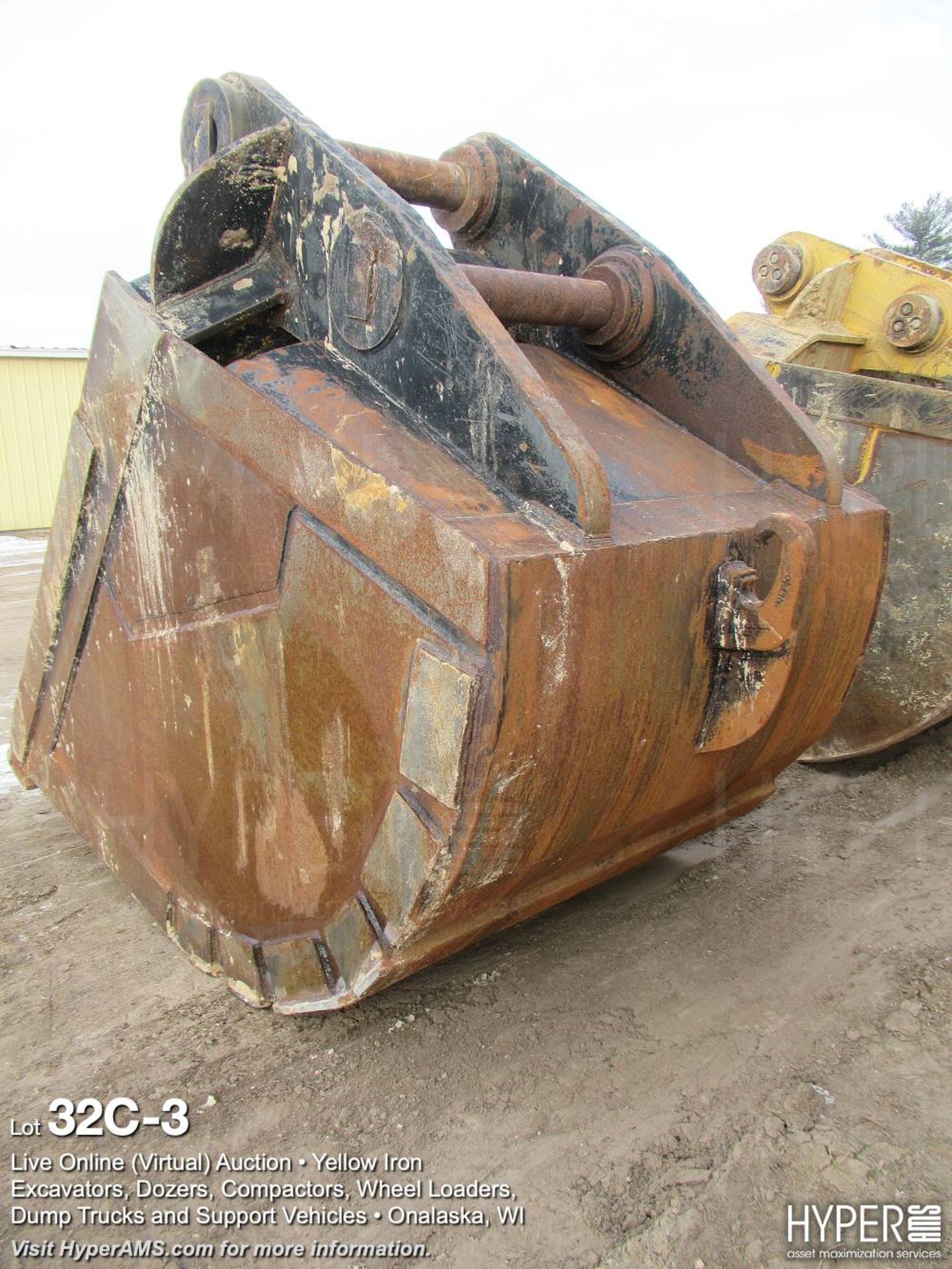 Caterpillar 390 sand bucket - Image 3 of 3