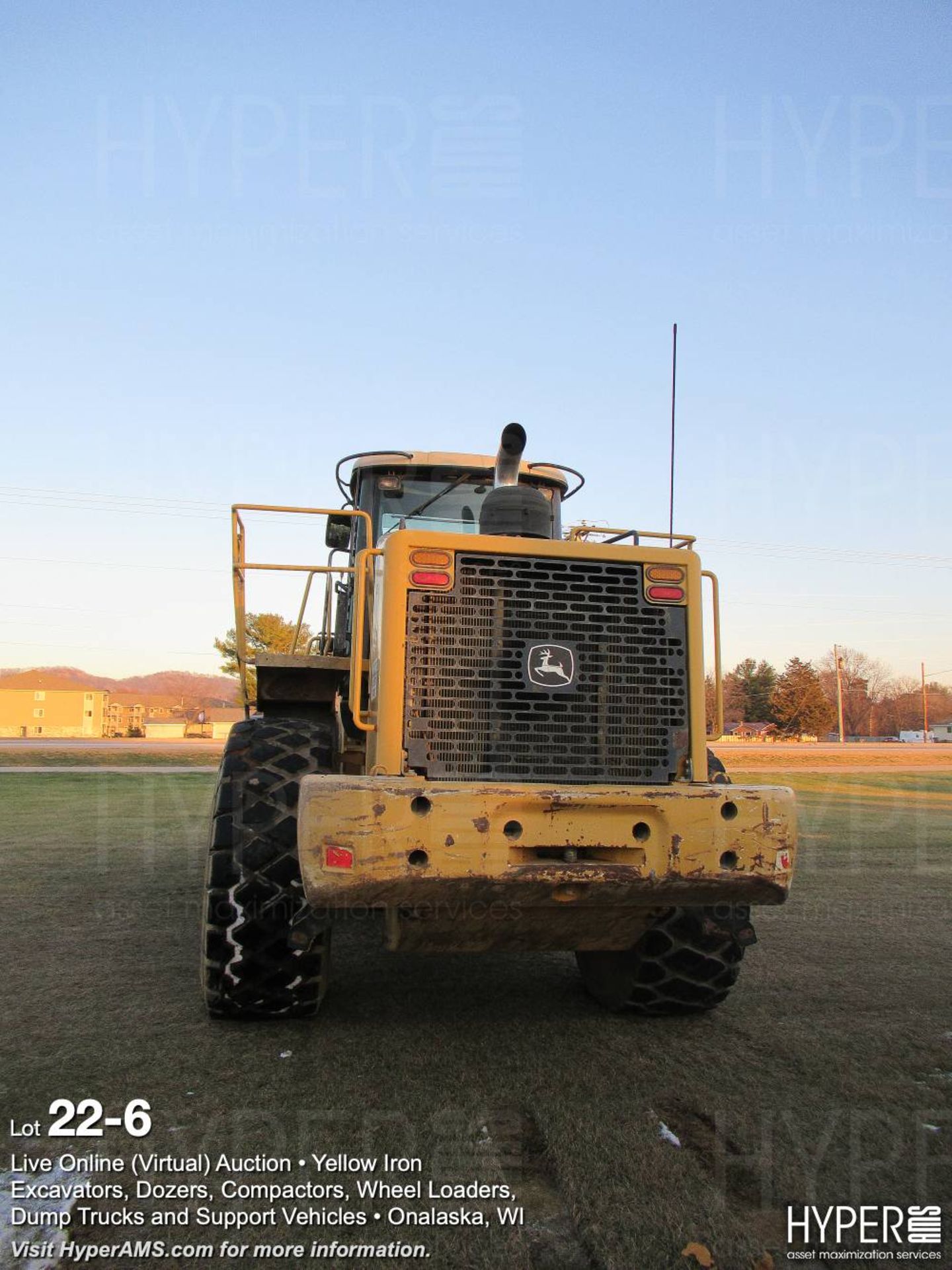 2004 John Deere 744J Wheel Loader - Image 6 of 12