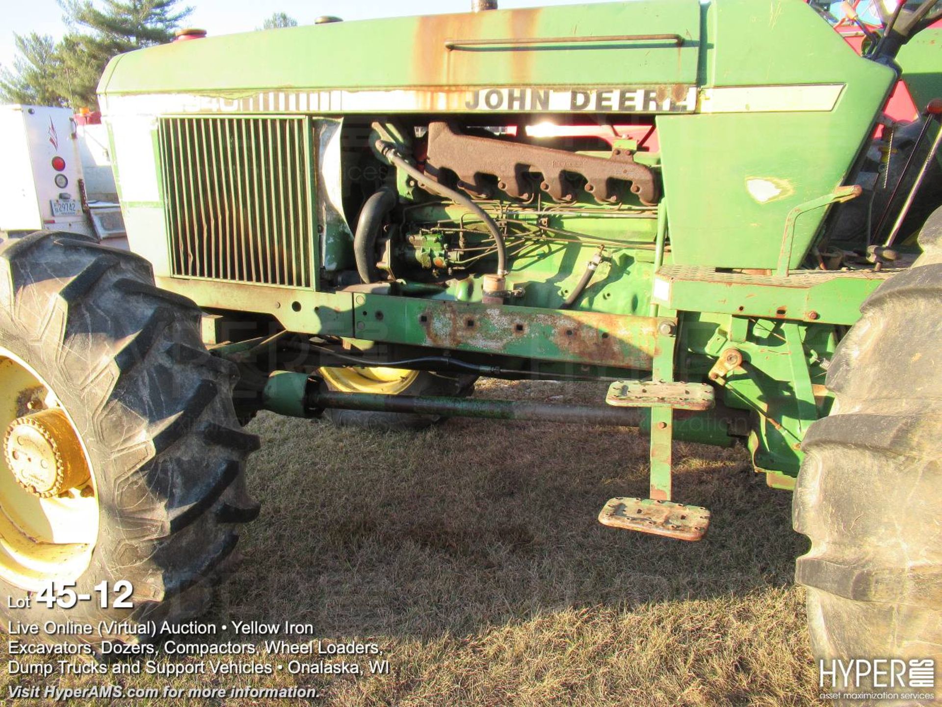 John Deere 2940D farm tractor - Image 12 of 13