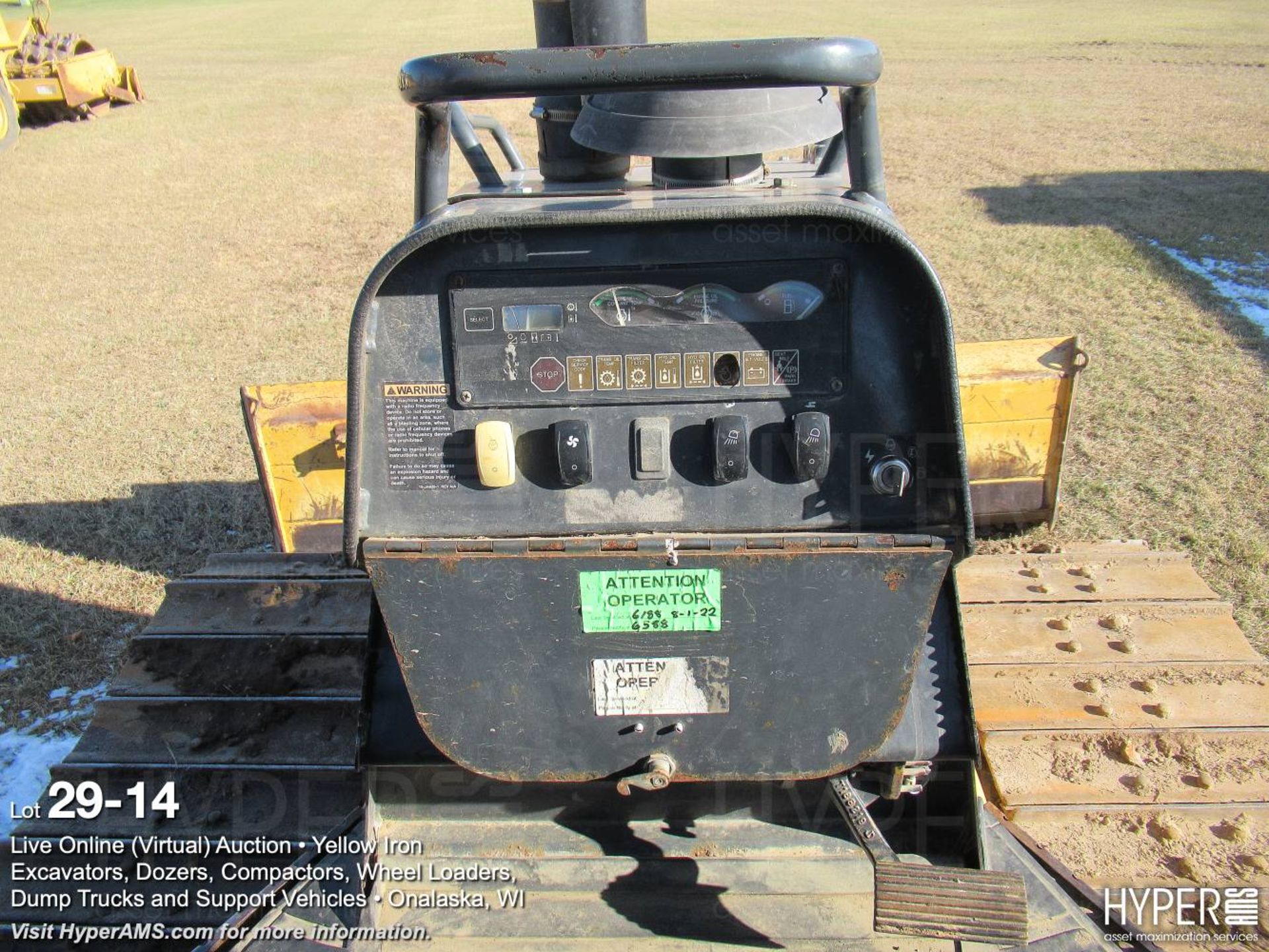 2005 John Deere 650J LGP Dozer - Image 14 of 15