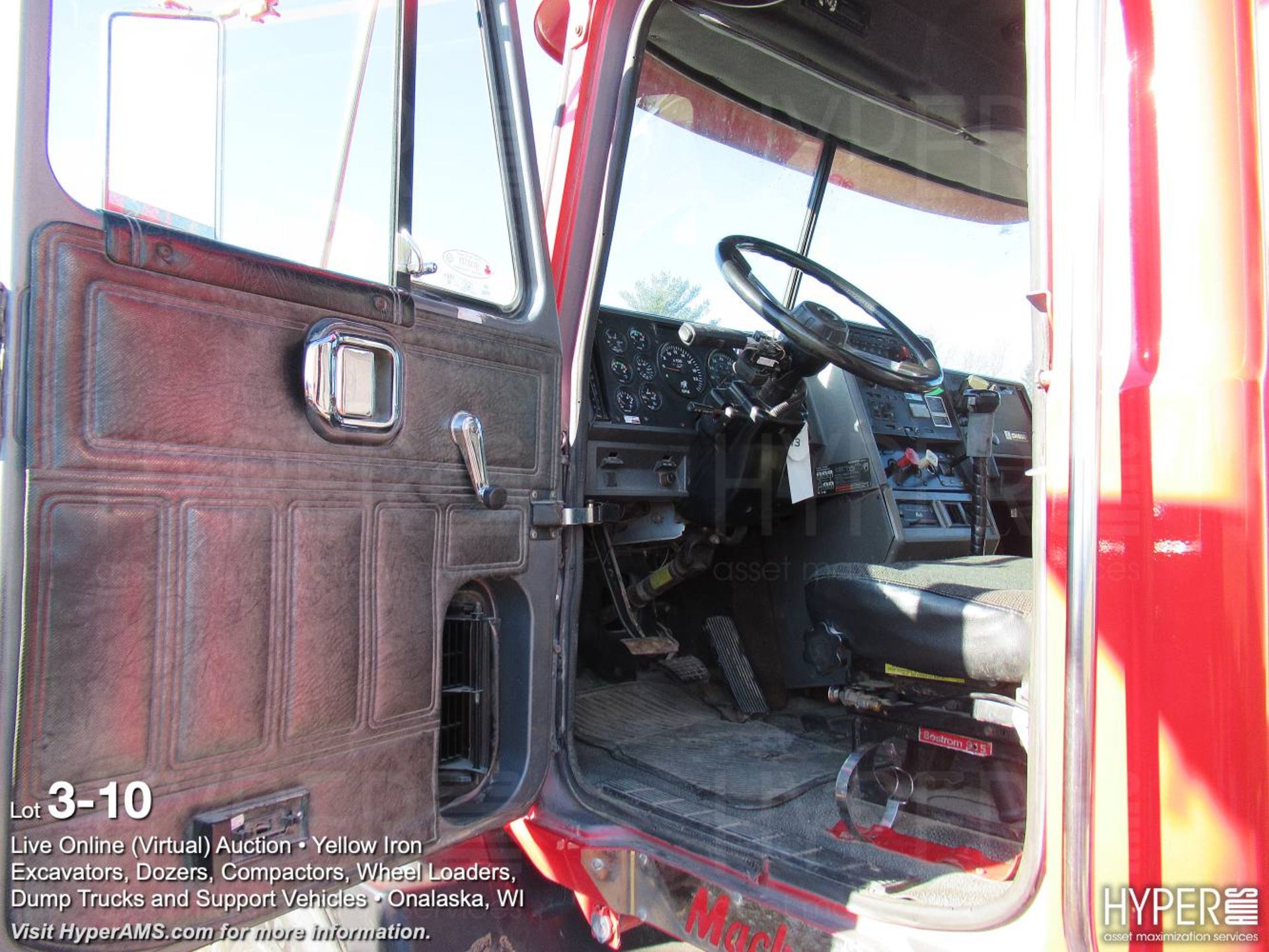 1994 Mack CH-613 Semi Tractor - Image 10 of 10