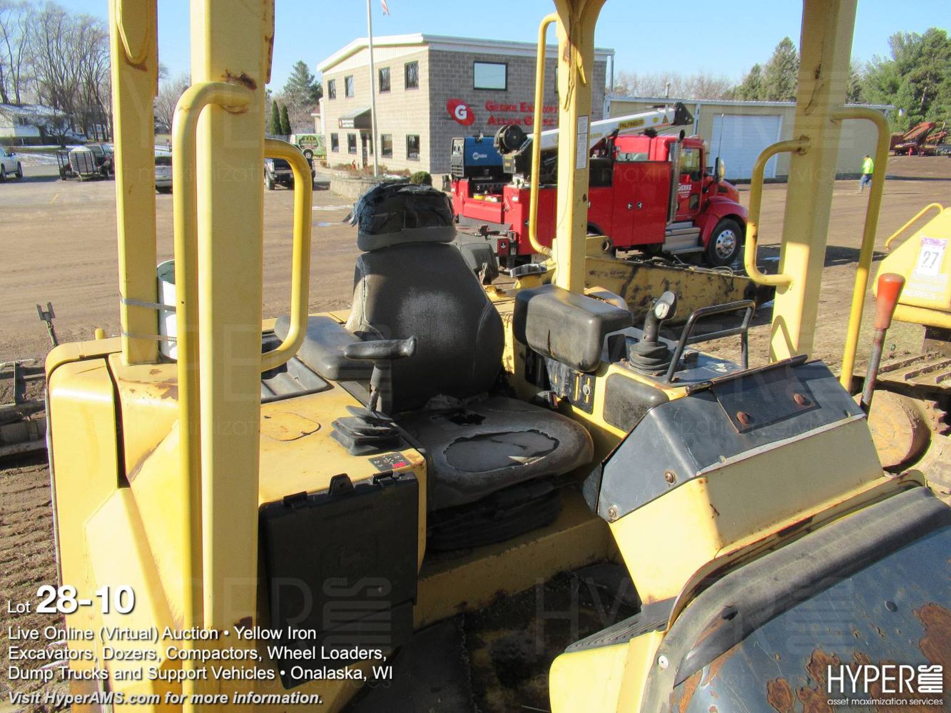 2001 John Deere 750 LGP Dozer - Image 10 of 18