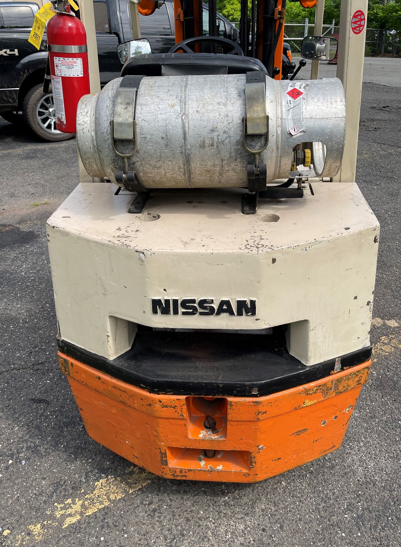 Nissan 5,000# Propane Forklift - Image 10 of 15