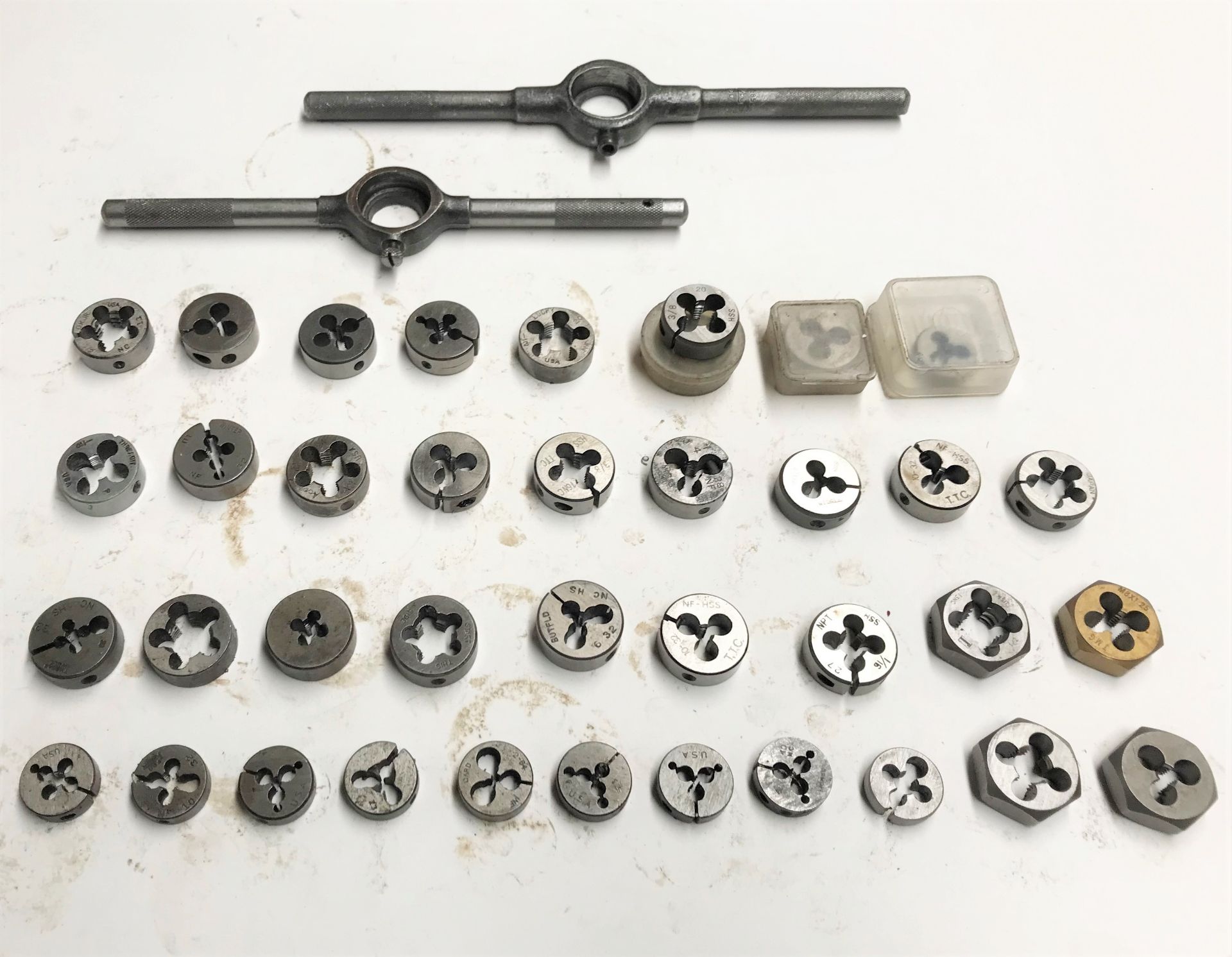 (38) Button Dies w/ Wrenches