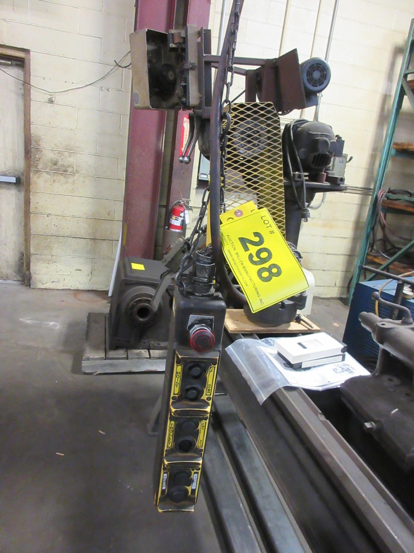 BULK BID - FREE STANDING CRANE SYSTEM W/ (1) BRIDGE CRANE - LOTS 298-299 INCLUSIVE (SUBJECT TO - Image 4 of 5