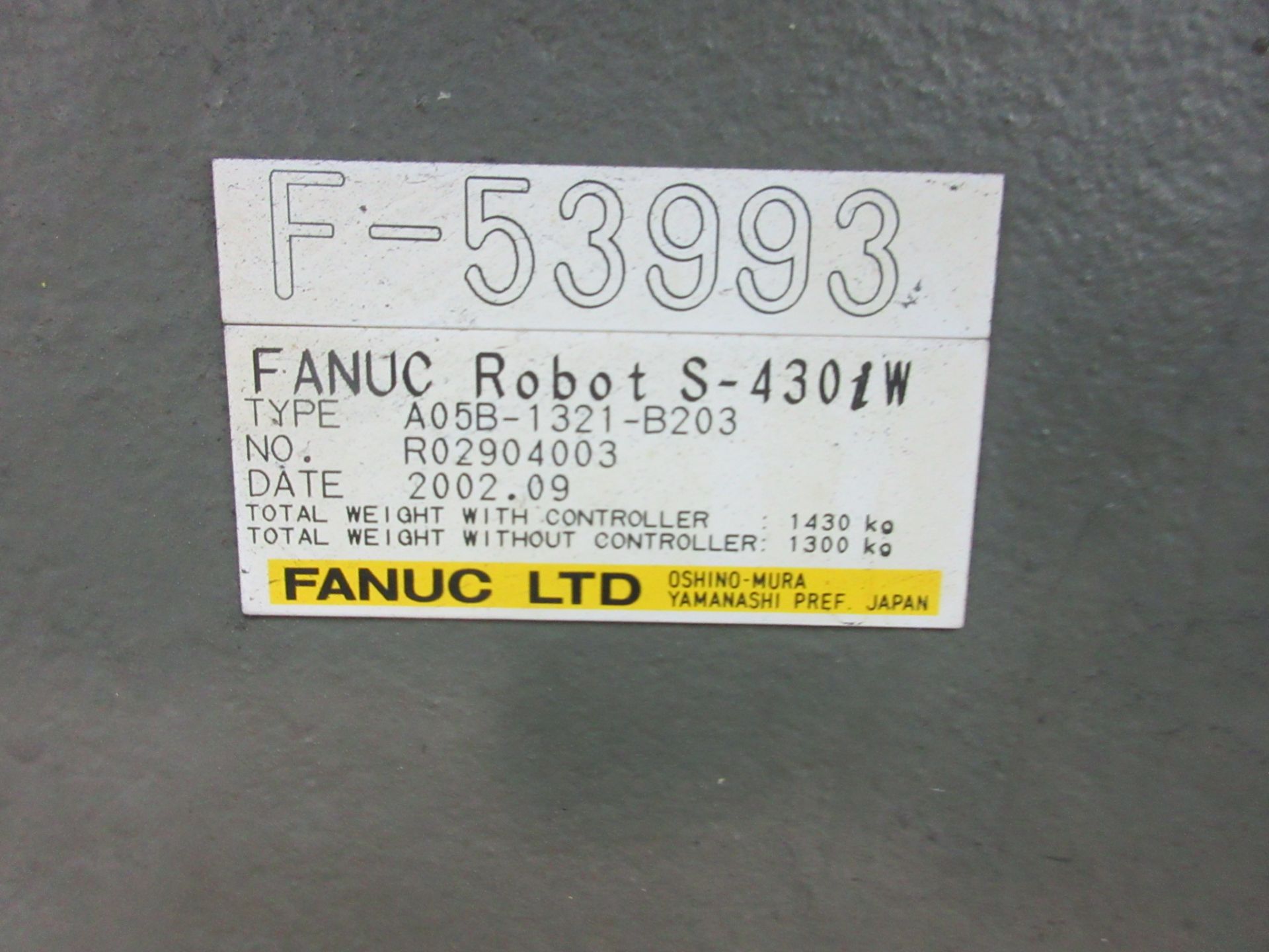 FANUC S-430IW LOADING ROBOT W/ SYSTEM RJ3 ROBOT CONTROLLER, CABLES AND TEACH PENDANT (LOCATED IN - Image 5 of 10