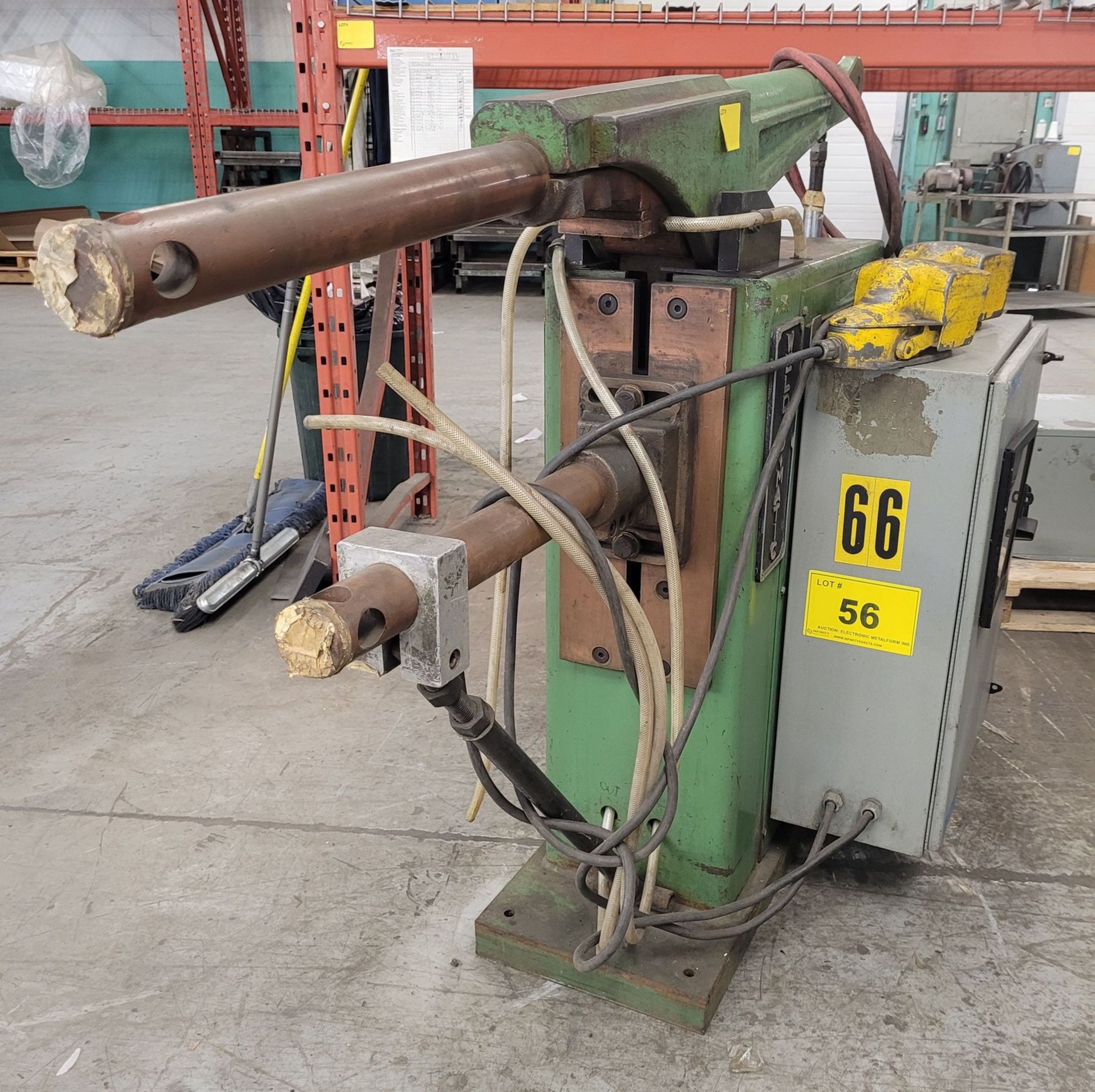 WELD-O-MATIC AF-2B SPOT WELDER, 75 KVA, 36" THROAT, MEDWELD CONTROL, S/N 3091 (RIGGING FEE $150)