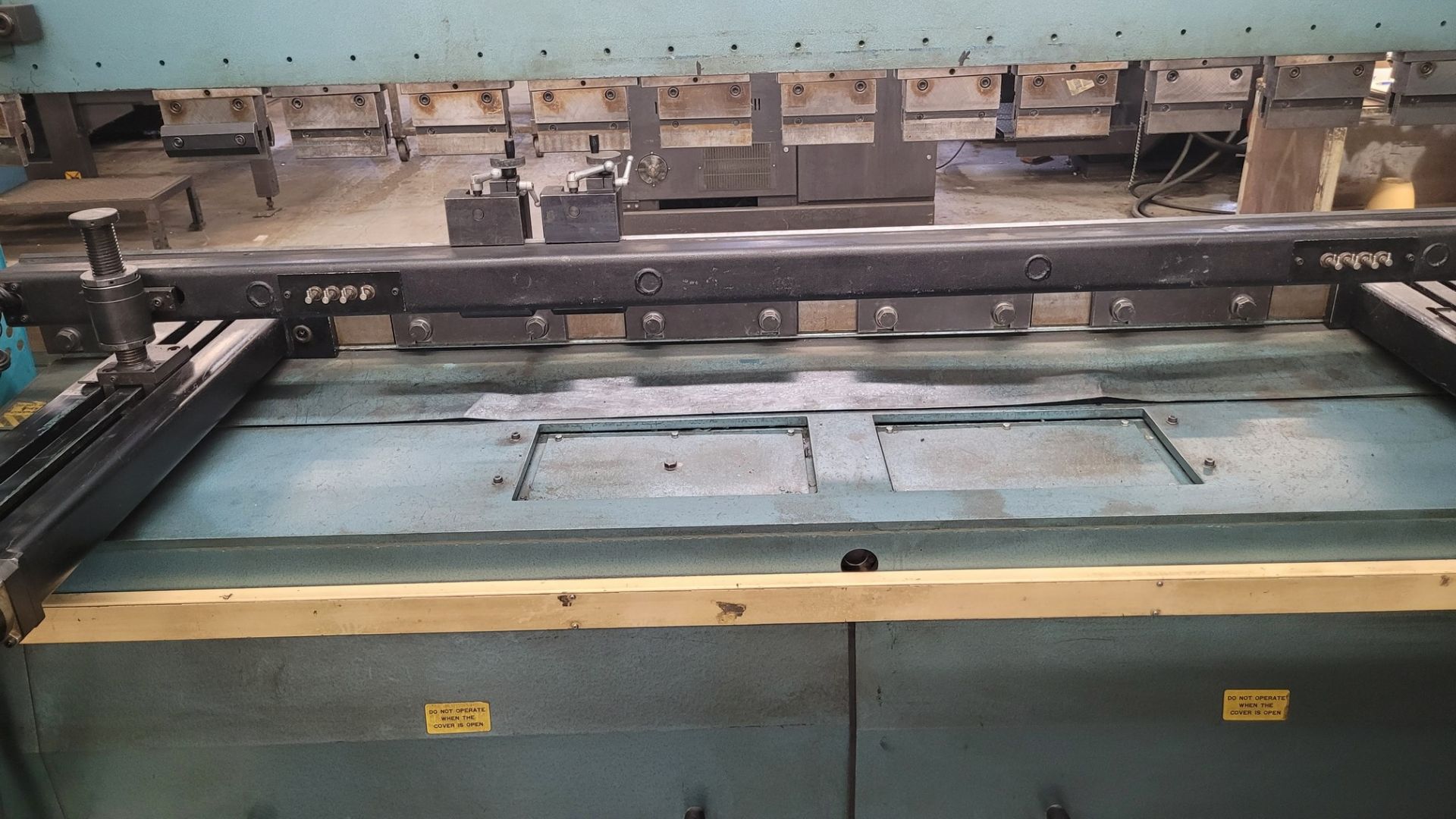 AMADA RG-100 CNC PRESS BRAKE, 110-TON X 10’ CAP., 118.2” TABLE LENGTH, 122.1” MAX BENDING LENGTH, - Image 8 of 21