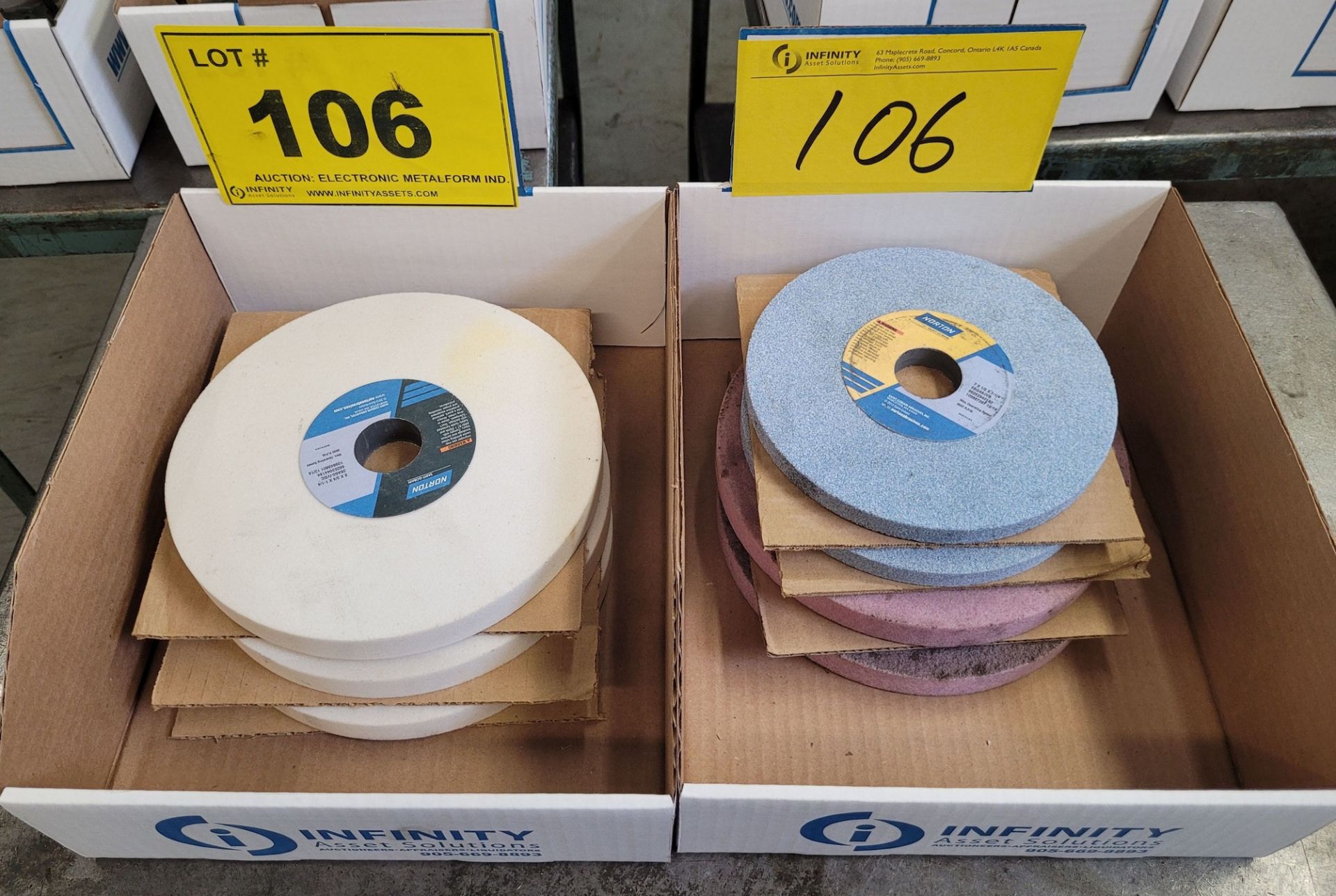 LOT - ASSORTED NORTON GRINDING WHEELS