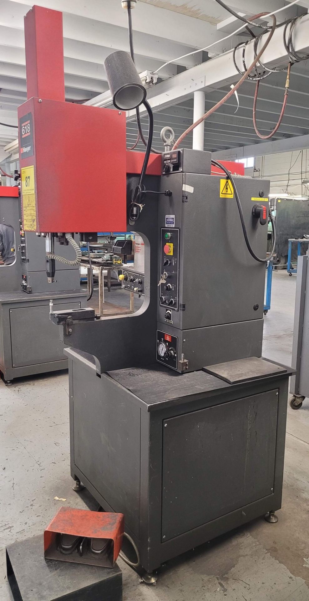 HAEGER 618-1H HYDRAULIC INSERTION PRESS, S/N - 06H00925 W/ HAEGER MODULAR AUTOFEED SYSTEM (RIGGING - Image 3 of 11