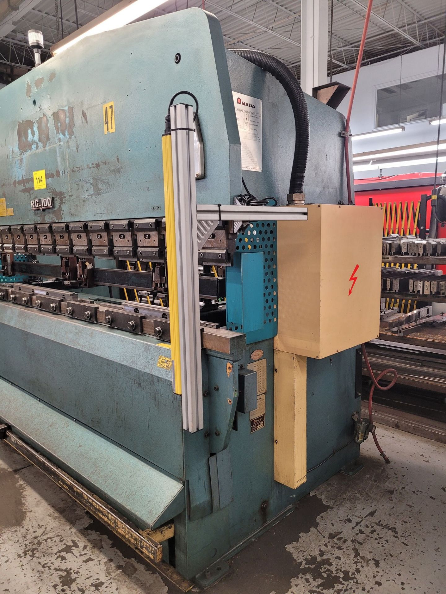 AMADA RG-100 CNC PRESS BRAKE, 110-TON X 10’ CAP., 118.2” TABLE LENGTH, 122.1” MAX BENDING LENGTH, - Image 2 of 19