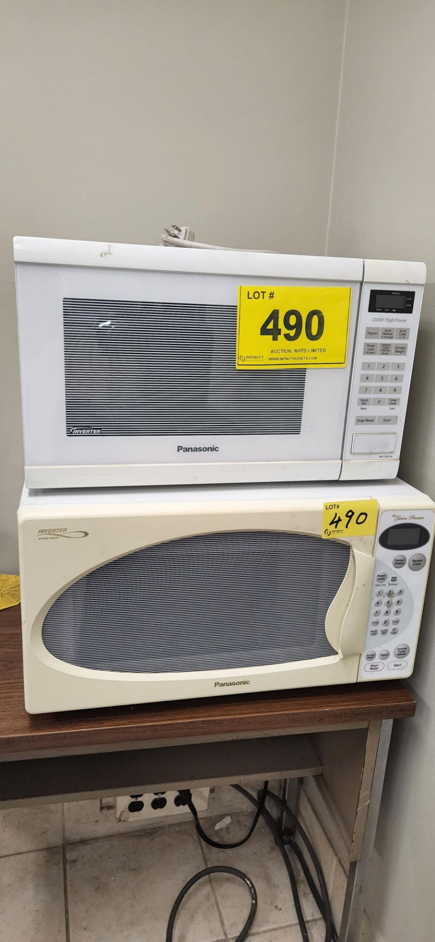 LOT OF (2) PANASONIC MICROWAVES