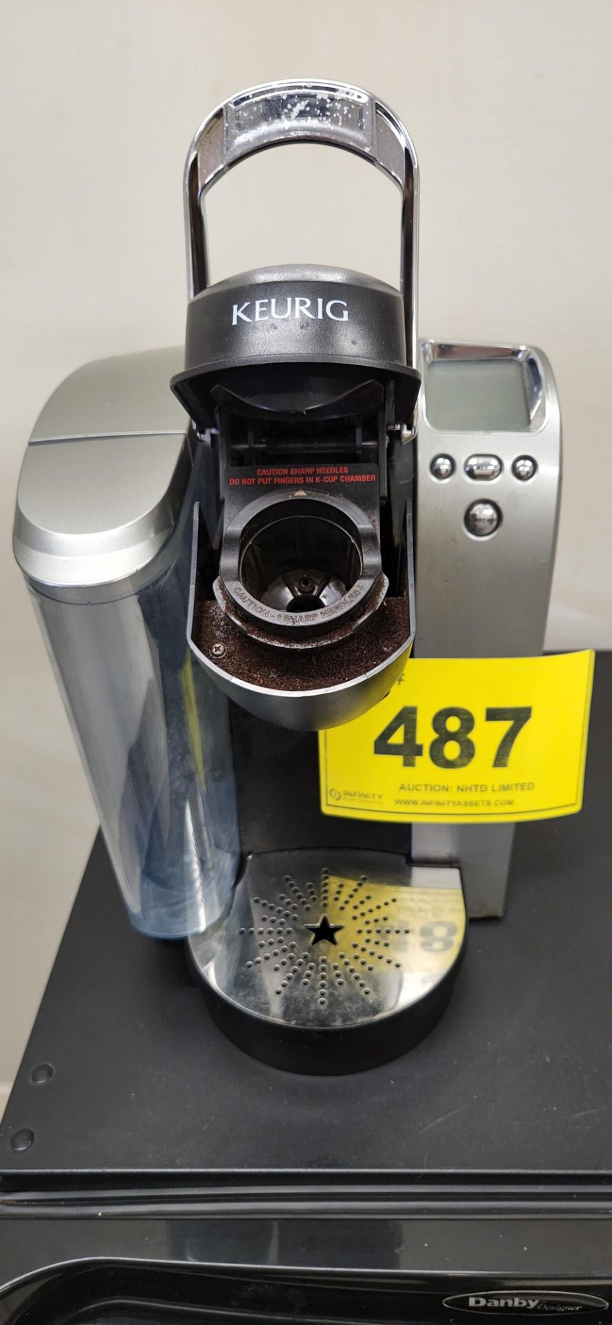 KEURIG COFFEE MAKER - Image 2 of 2