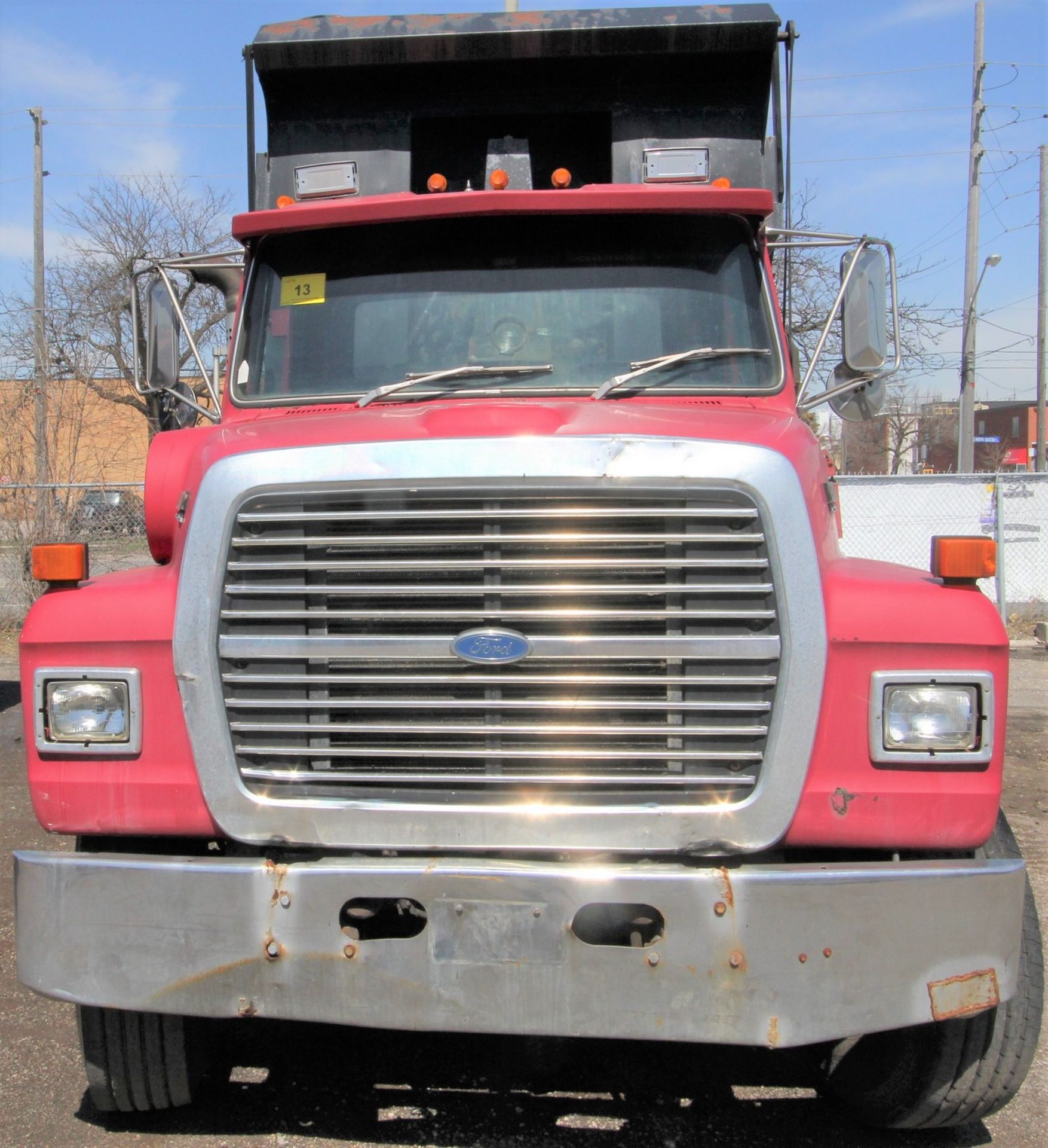 1988 FORD L8000 TANDEM AXLE DUMP TRUCK, FORD 280 HP DIESEL MOTOR, 15' BOX, 10-SPEED EATON FULLER - Image 16 of 38