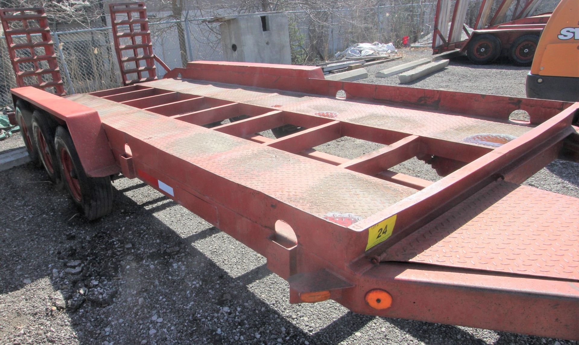 J.C. TRAILERS 16' STEEL DECK TRI-AXLE EQUIPMENT TRAILER, SPRING SUSPENSION, PIN HITCH, BEAVERTAILS - Image 2 of 9