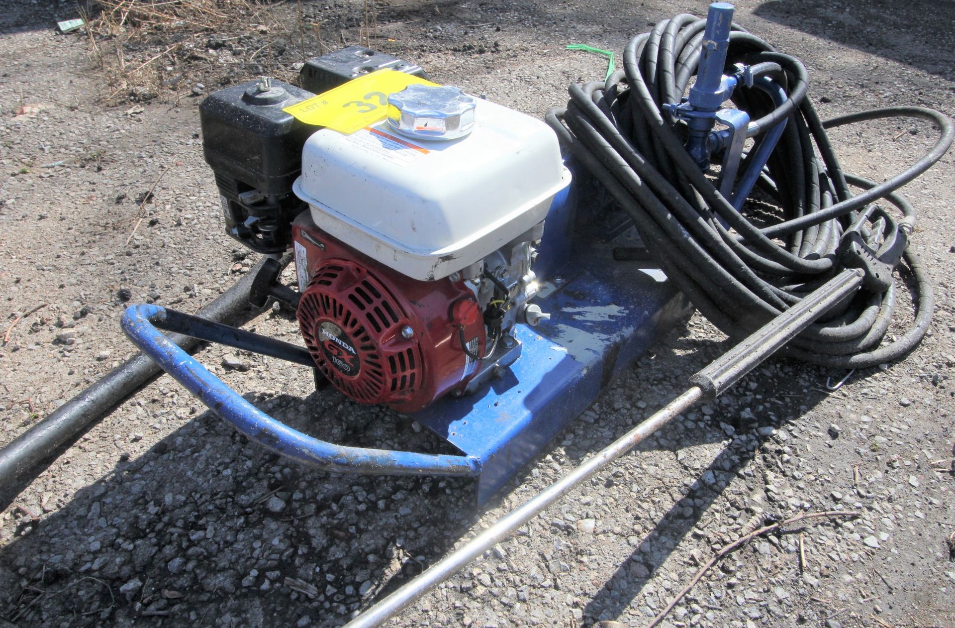 PORTABLE GAS POWERED ASPHALT SPRAYER, HONDA GX 160 ENGINE - Image 2 of 5