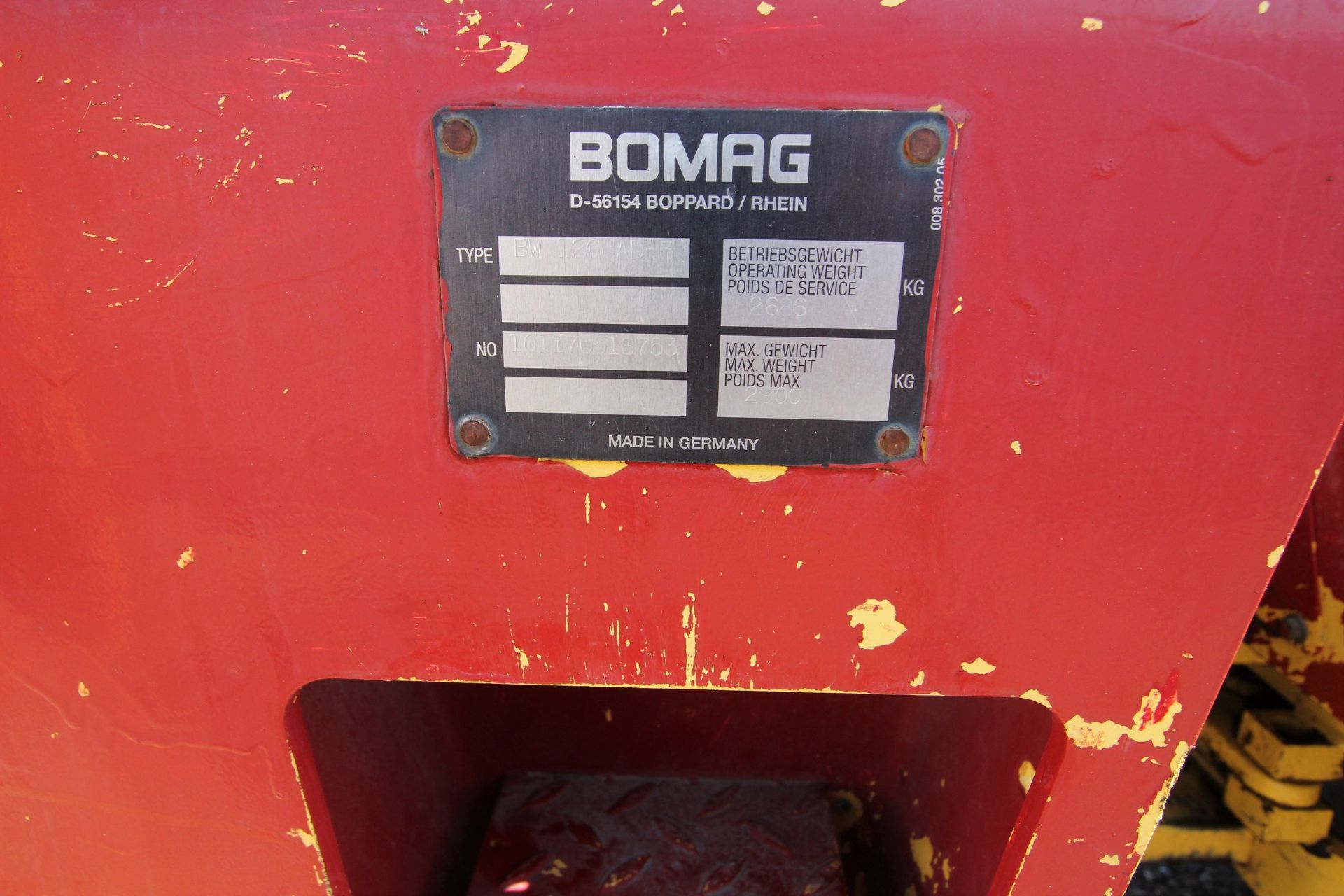 BOMAG BW-120-AD-3 DOUBLE DRUM 47” ROLLER, DIESEL, S/N 101170518753 - Image 7 of 21