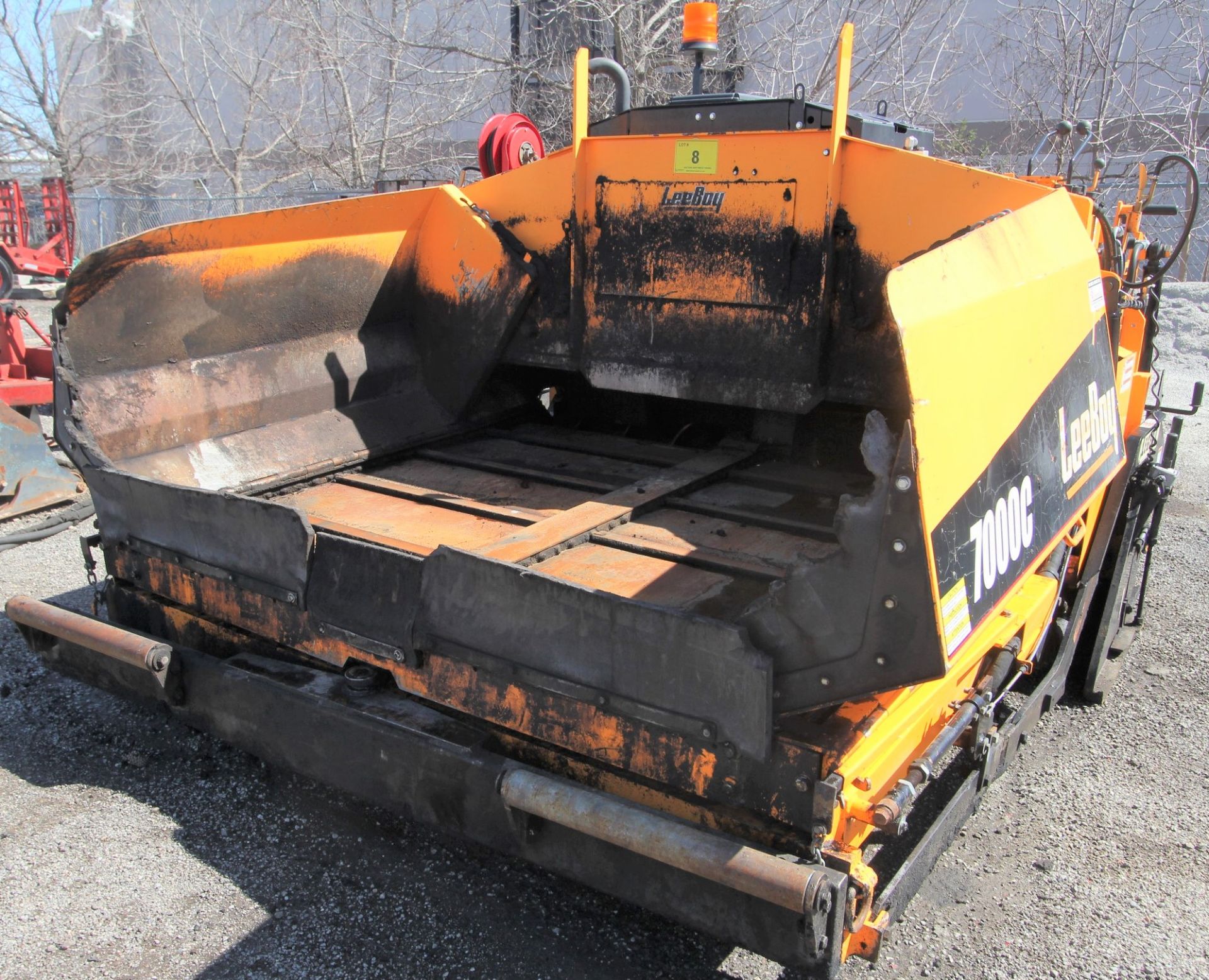 2018 LEEBOY 7000C ASPHALT PAVER, 8' TO 13' LEGEND PROPANE SCREEN SYSTEM SCREED, KUBOTA 64 HP TURBO - Image 2 of 15