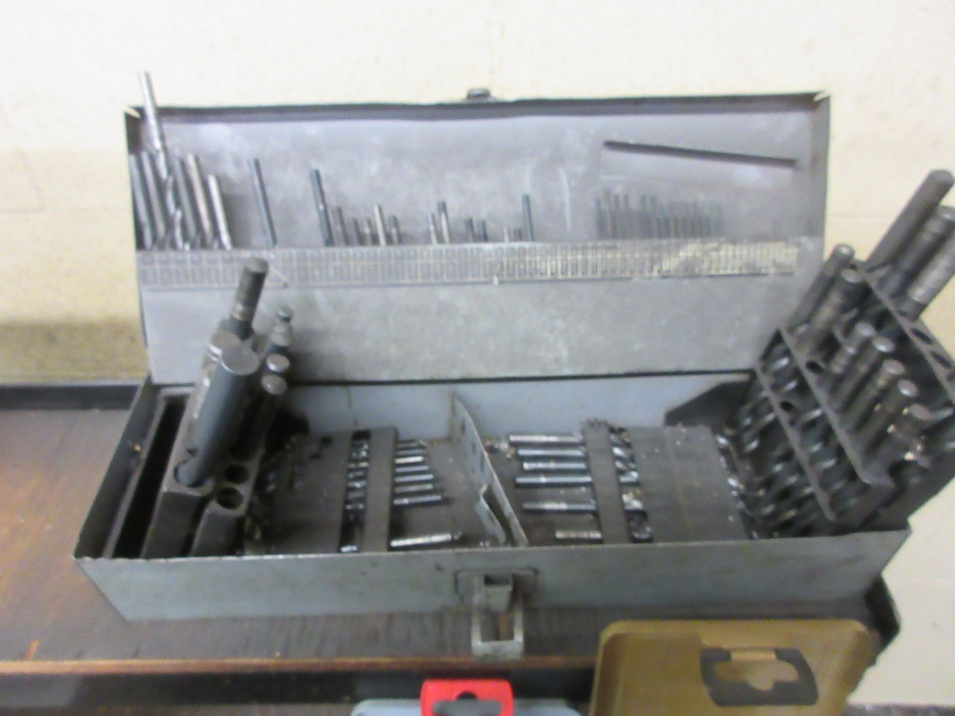 LOT OF DRILL BITS AND (4) DRILL BIT KITS W/ BOX OF TOOL HOLDERS - Image 2 of 4