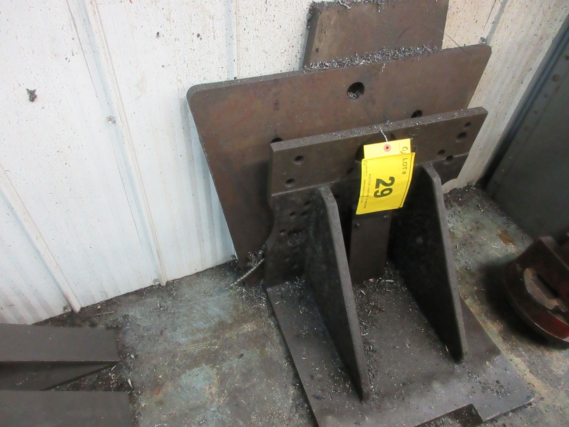 LOT OF (1) ANGLE PLATE APPROX. 18"W X 18"D X 18"H, (2) 1" THICK PLATE ATTACHMENTS, (1) PAIR - Image 4 of 4