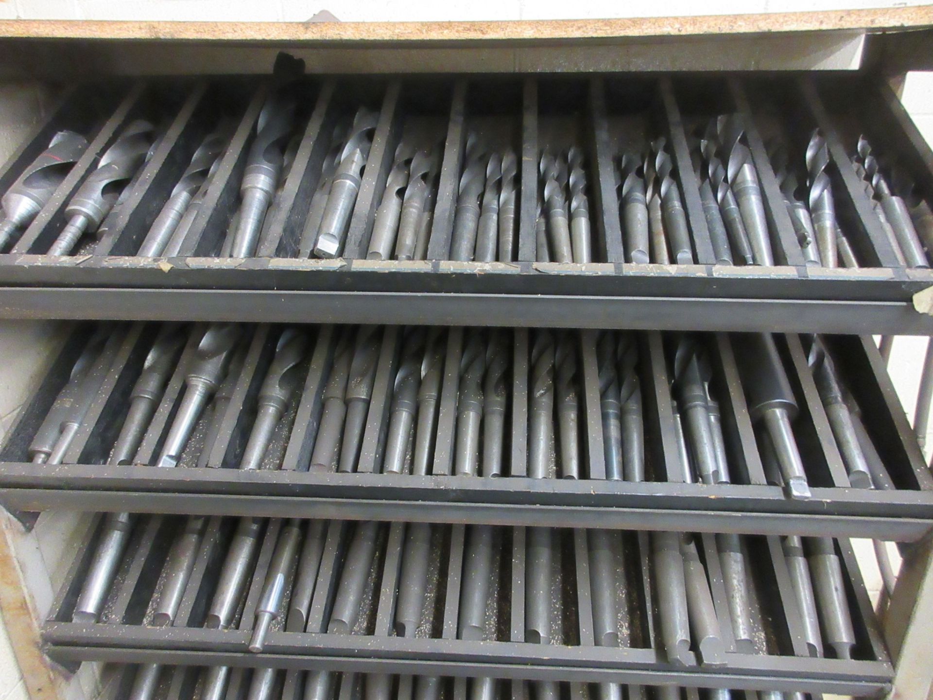 5-LEVEL DRILL BIT STORAGE CABINET (12 SLOTS PER LEVEL = 60 TOTAL SLOTS) W/ DRILLS AND BORING DRILLS, - Image 3 of 6