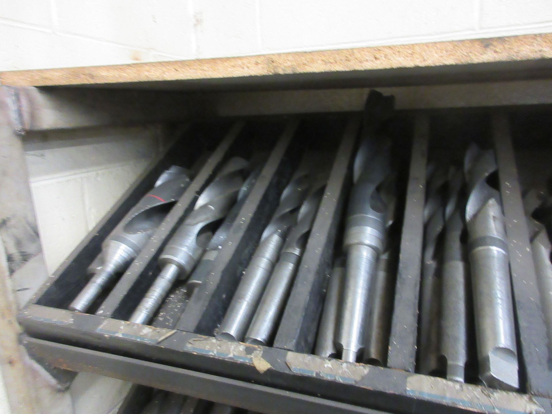 5-LEVEL DRILL BIT STORAGE CABINET (12 SLOTS PER LEVEL = 60 TOTAL SLOTS) W/ DRILLS AND BORING DRILLS, - Image 6 of 6