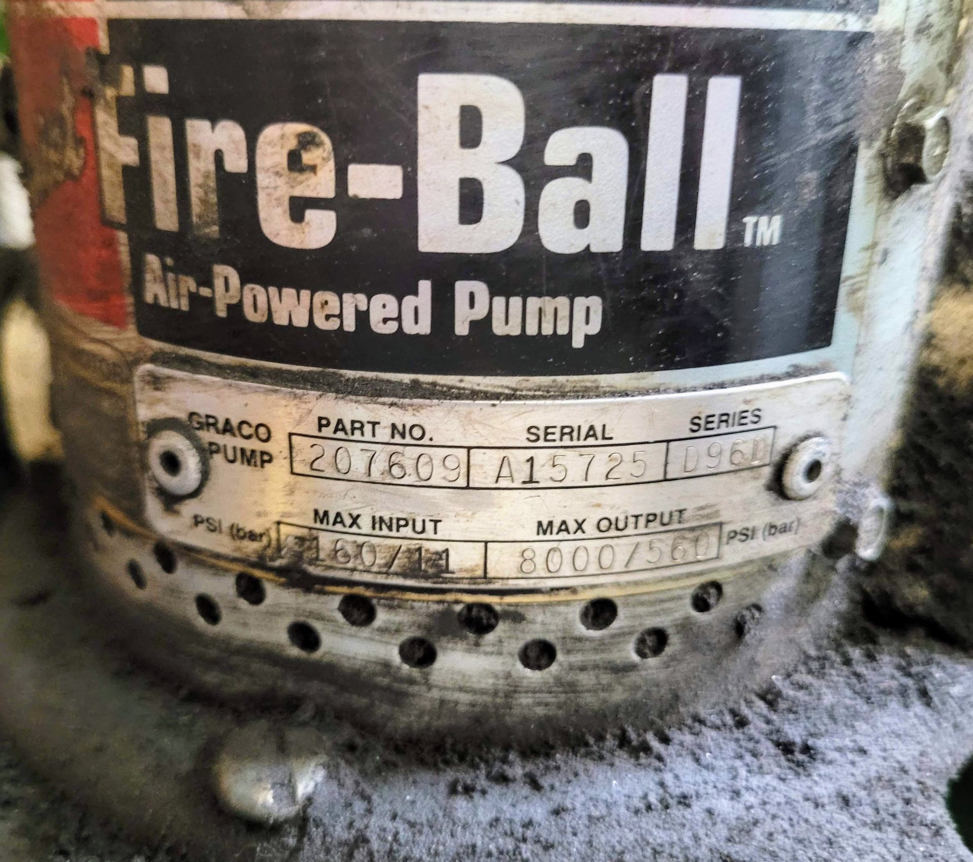 LOT - GRACO FIRE-BALL AIR POWERED PUMP, (3) MANUAL PUMPS, SHELF - Image 3 of 6