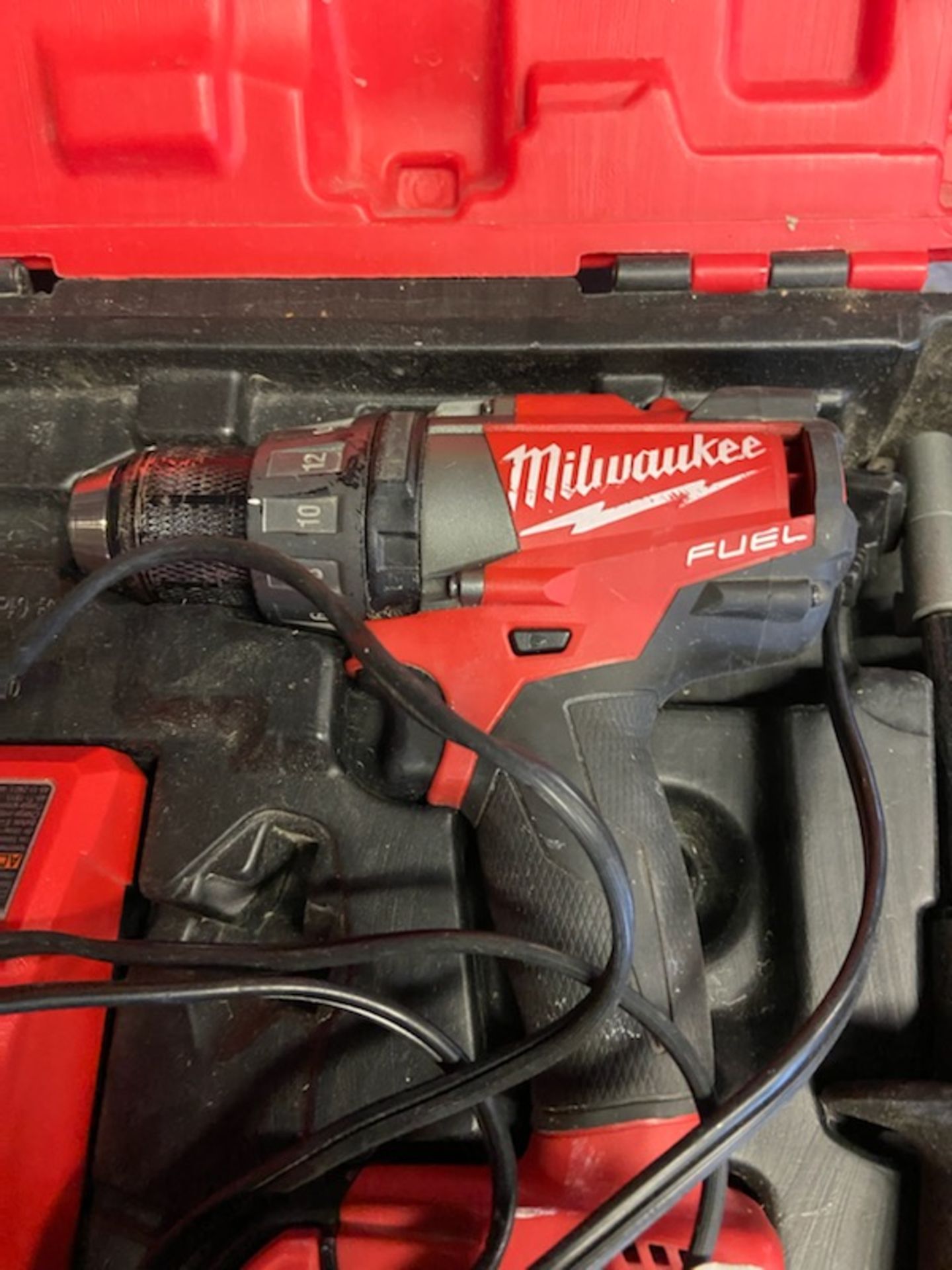 MILWAUKEE M18 HAMMER DRILL KIT W/ CHARGER, (2) BATTERIES, CASE - Image 2 of 3