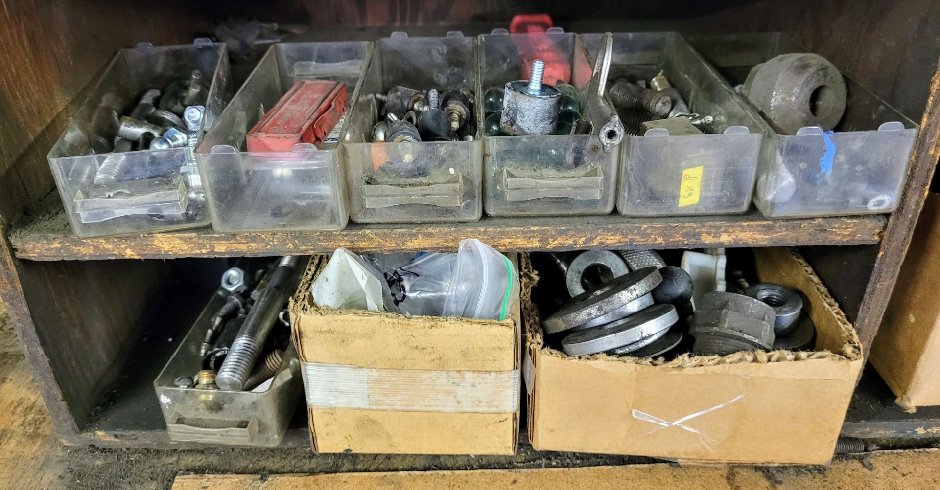 LOT - ASSORTED GRINDING WHEELS, BLADES, HARDWARE, ETC - Image 3 of 4