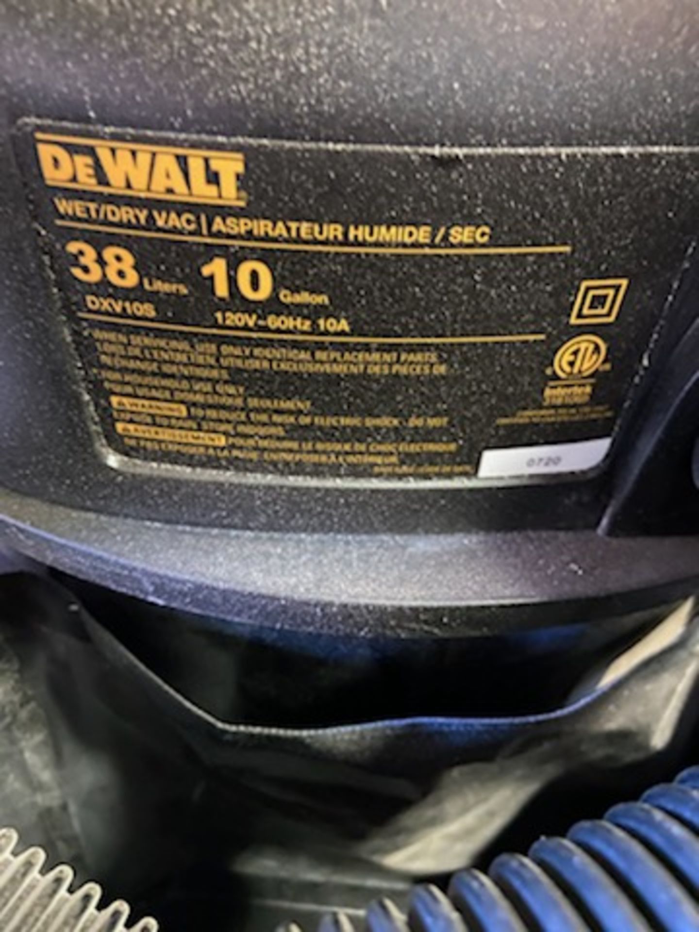 DEWALT DXV10S WET/DRY VAC, 38L, 10 GAL - Image 2 of 2