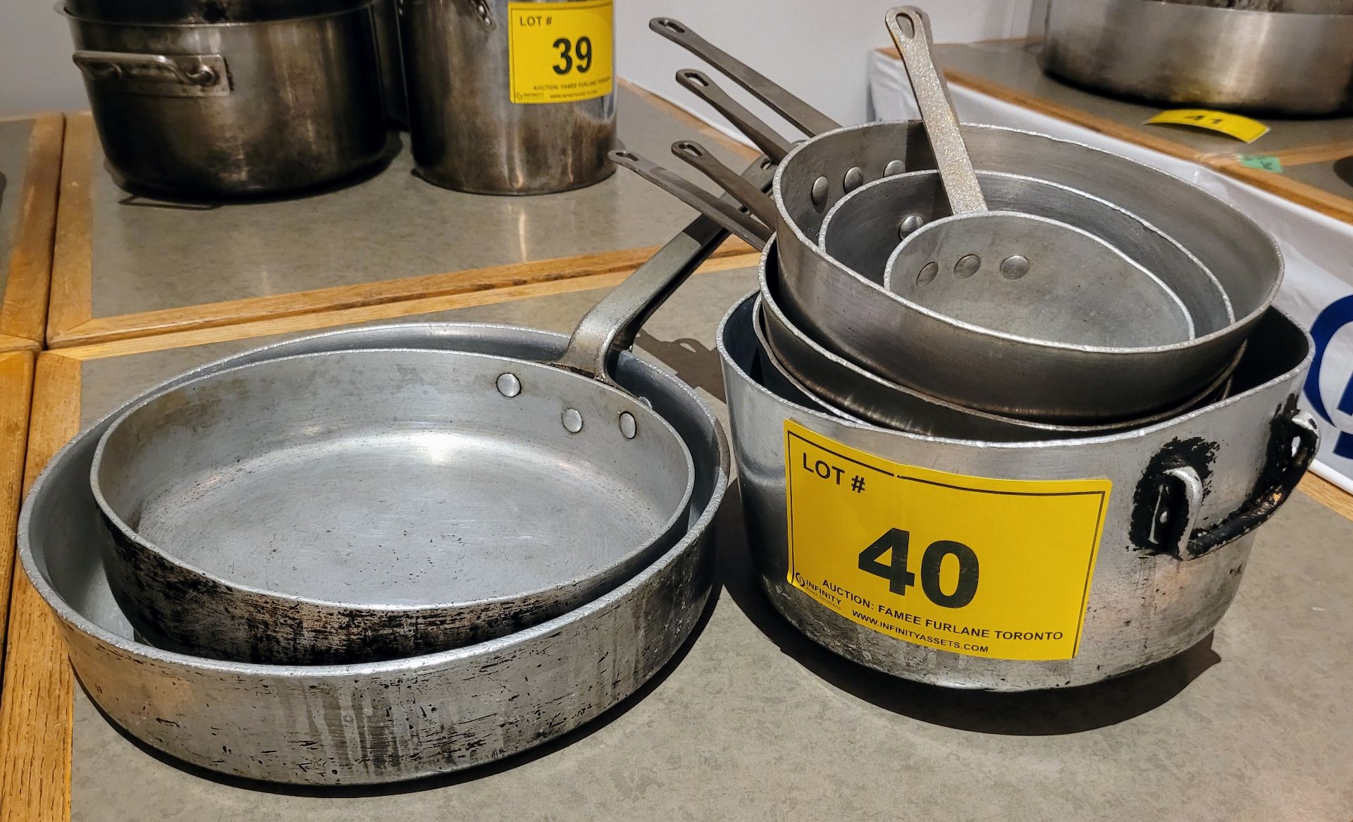 LOT - COMMERCIAL STEEL POTS AND PANS