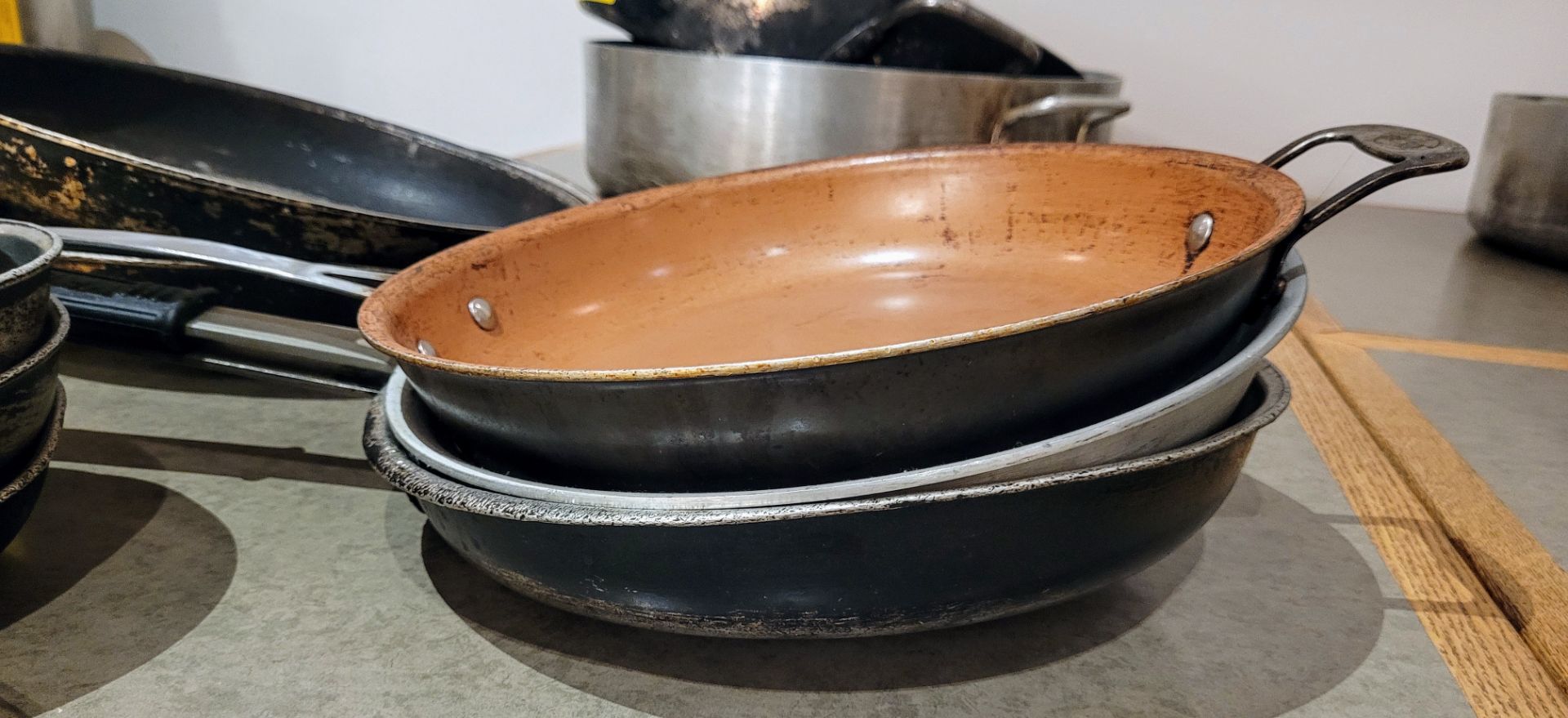 LOT - ASSORTED FRYING PANS - Image 3 of 3