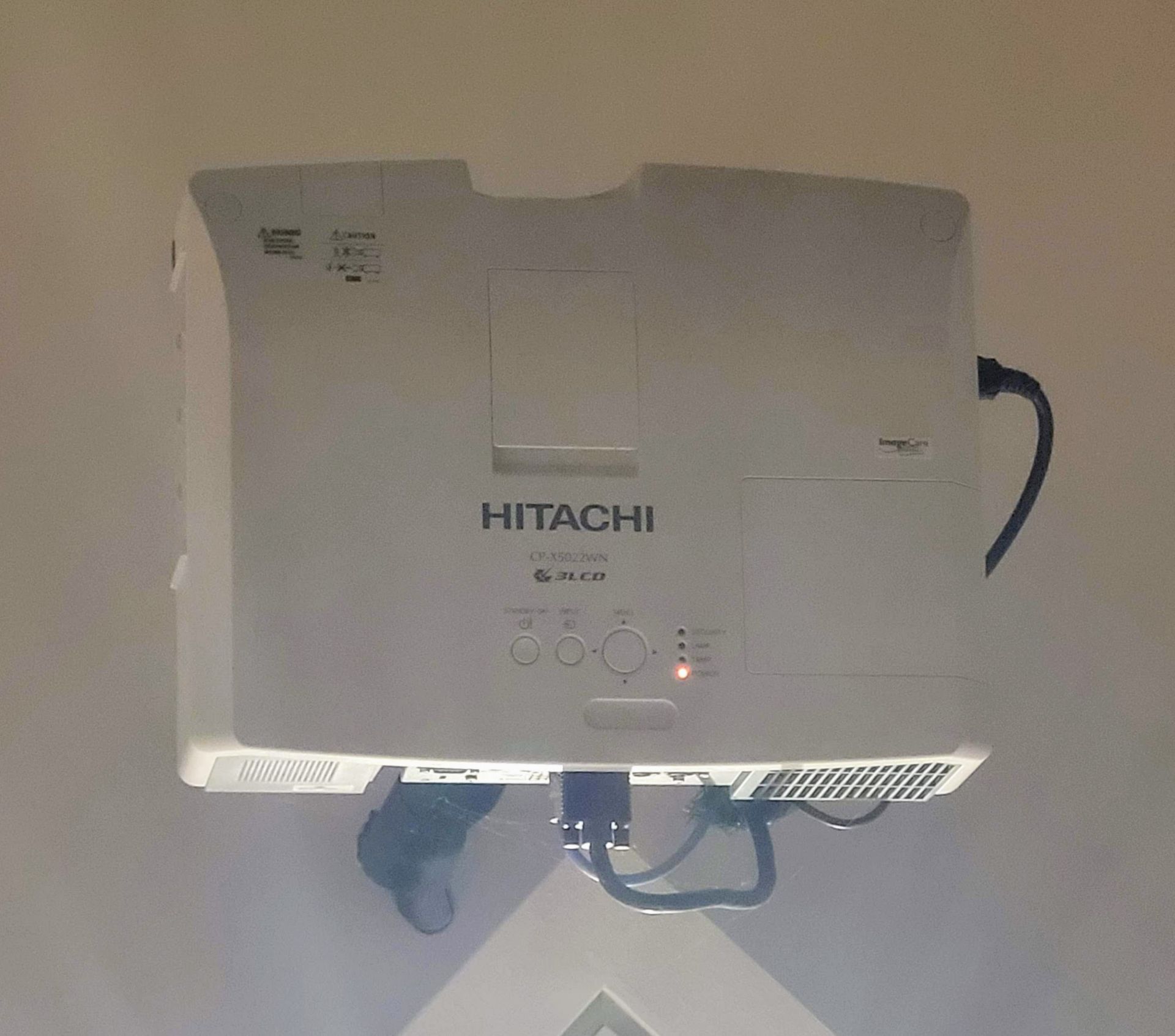 HITACHI CP-X5022WN PROJECTOR - CEILING MOUNTED - Image 2 of 2
