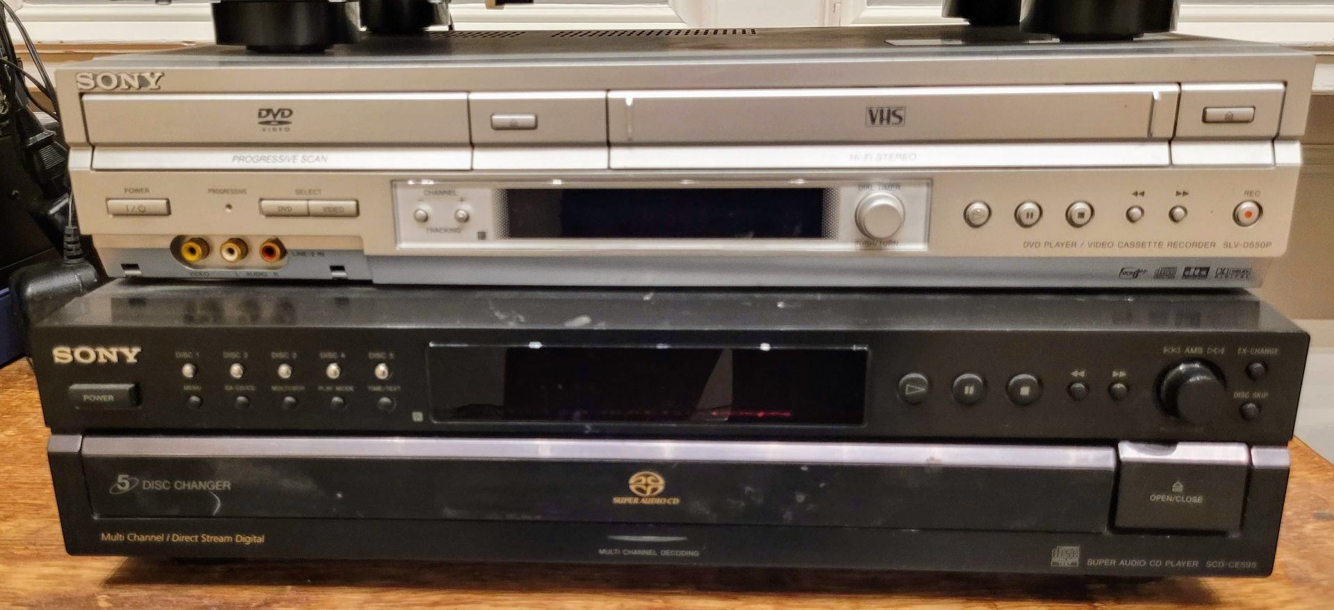 LOT - YAMAHA RECeiVER, MIC AMPLIFIER, SONY DVD/VHS/CD - Image 3 of 5