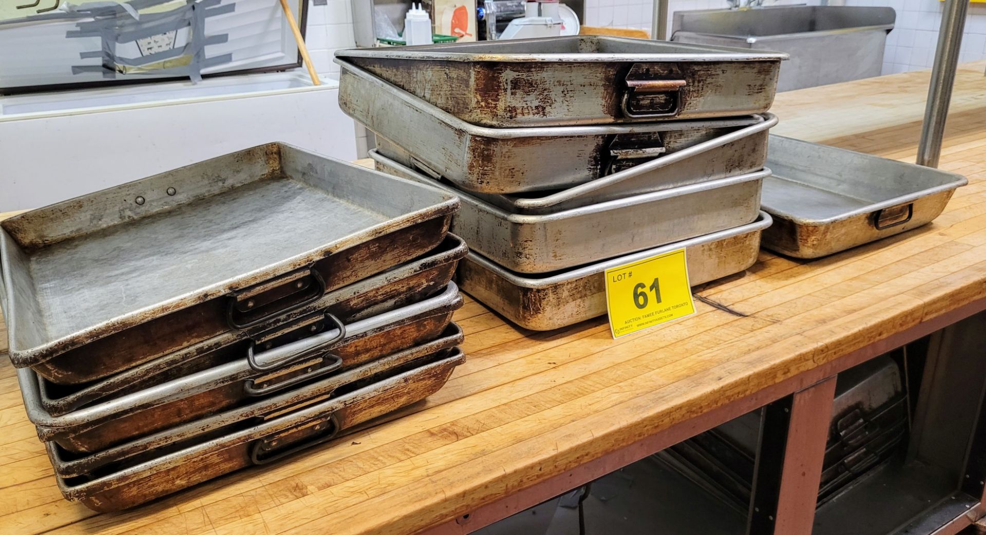 LOT - STEEL OVEN PANS