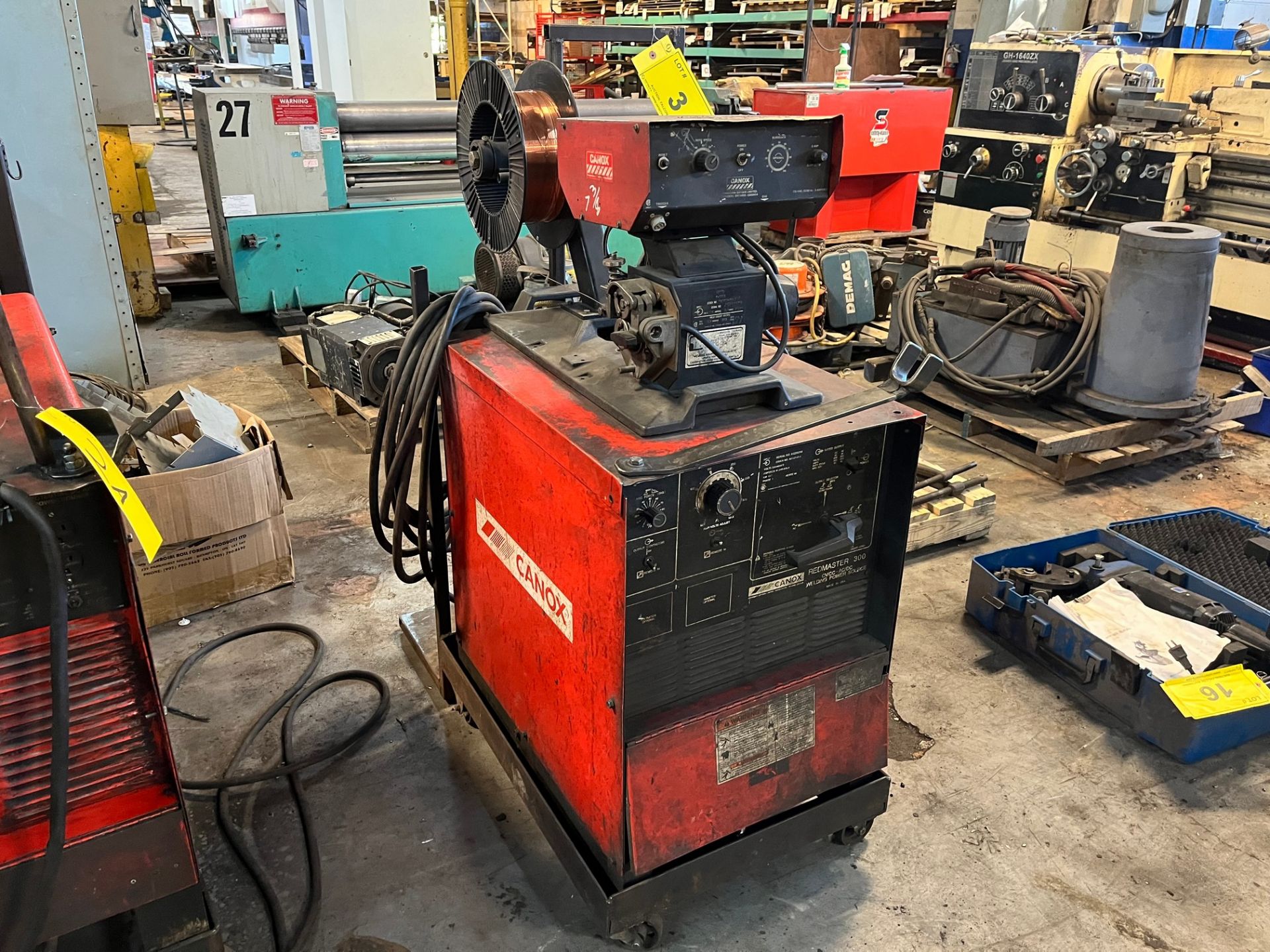 CANOX RED MASTER 300 WELDER W/ WIRE FEEDER AND CART - Image 2 of 5