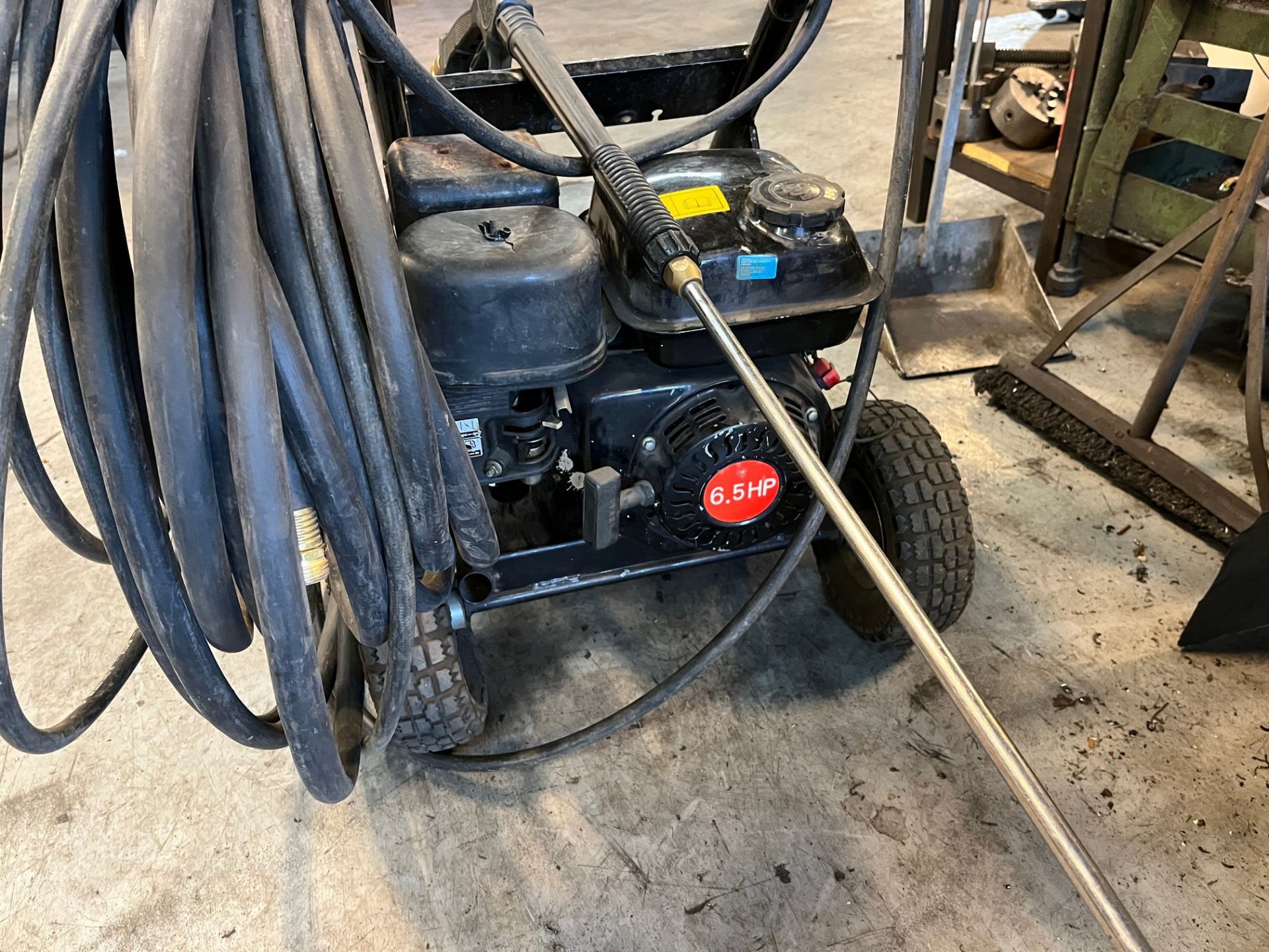 2700 PSI PORTABLE PRESSURE WASHER, 3 GPM, 6.5 HP - Image 5 of 5