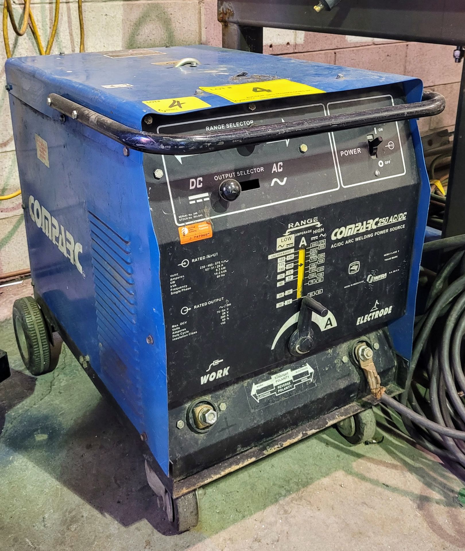 COMPARC 250 AC-DC ARC WELDER - Image 2 of 5