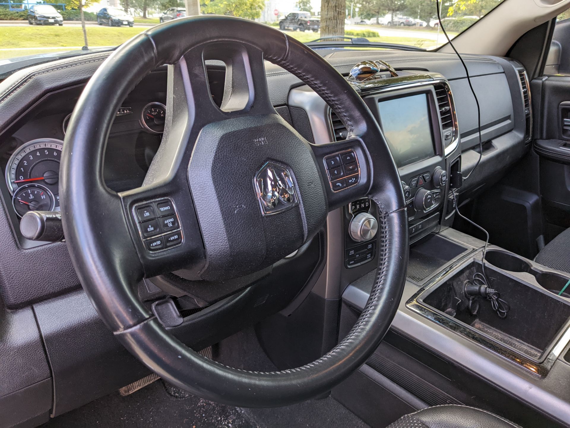 2015 BLUE DODGE RAM 1500 PICK-UP TRUCK, V8 HEMI, 4X4, 4-DOOR, APPROX. 95,000 KM, VIN: - Image 11 of 15